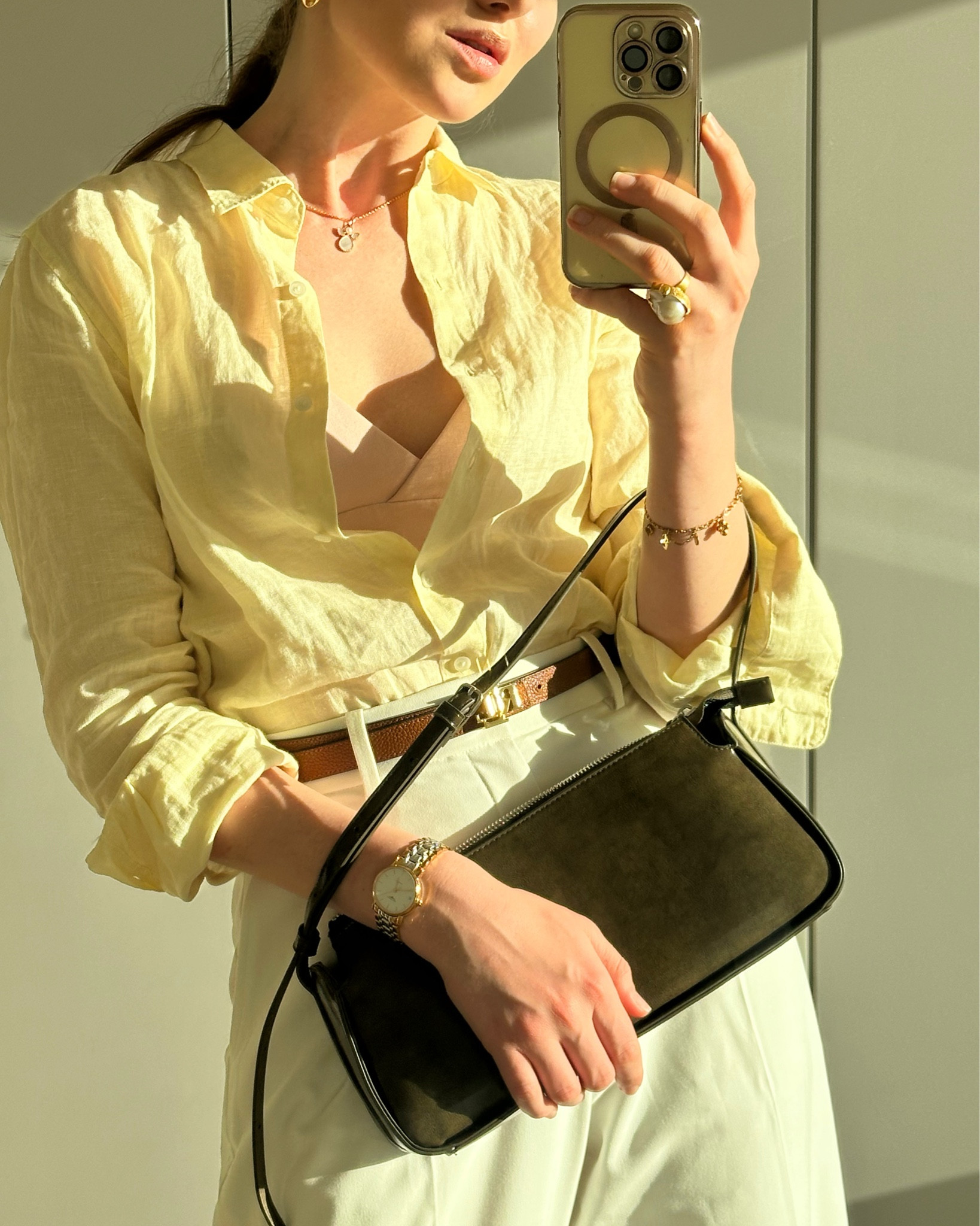 the most unexpected find of my monthly shopping favorites: this bag under 20€ in trendy yet timeless baguette shape & gorgeous rich-looking khaki color with dark brown shade. run, don’t walk! before it’s sold out😉

perfect new ‘it’ bag to style for daily casual outfits as well as a last-minute affordable wedding guest dress-code or any other elegant events you’re attending this spring-summer season! the quality is amazing, so shop & enjoy🤍🌞

#LTKSeasonal #LTKWedding #LTKStyleTip