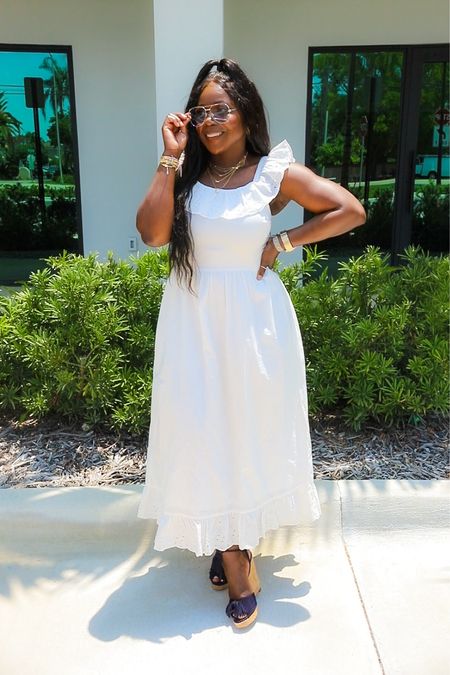 White dress that is lightweight and perfect for the Spring and Summer. Can be dressed up or down! Wearing size medium

#LTKStyleTip #LTKFindsUnder100 #LTKMidsize