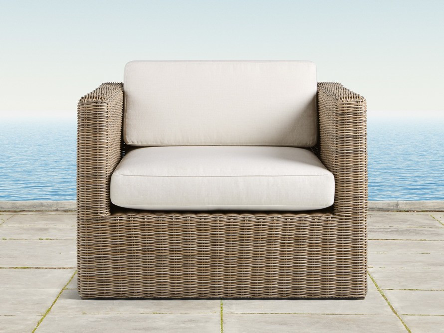 Avalon Outdoor Swivel Chair | Arhaus