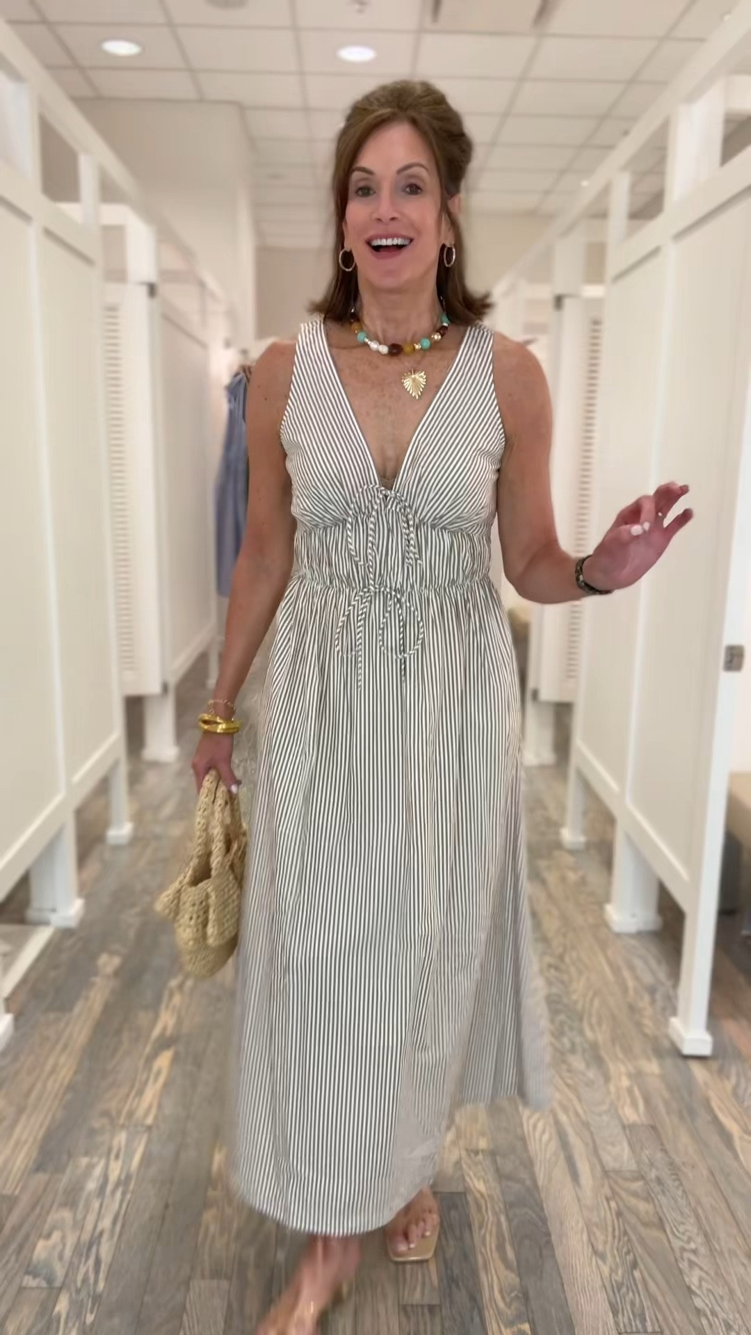 This came home with me! 

Size 8 
Perfect midi dress for vacation, outdoor wedding or indoor! Great summer dress 



#LTKMidsize #LTKTall #LTKSaleAlert