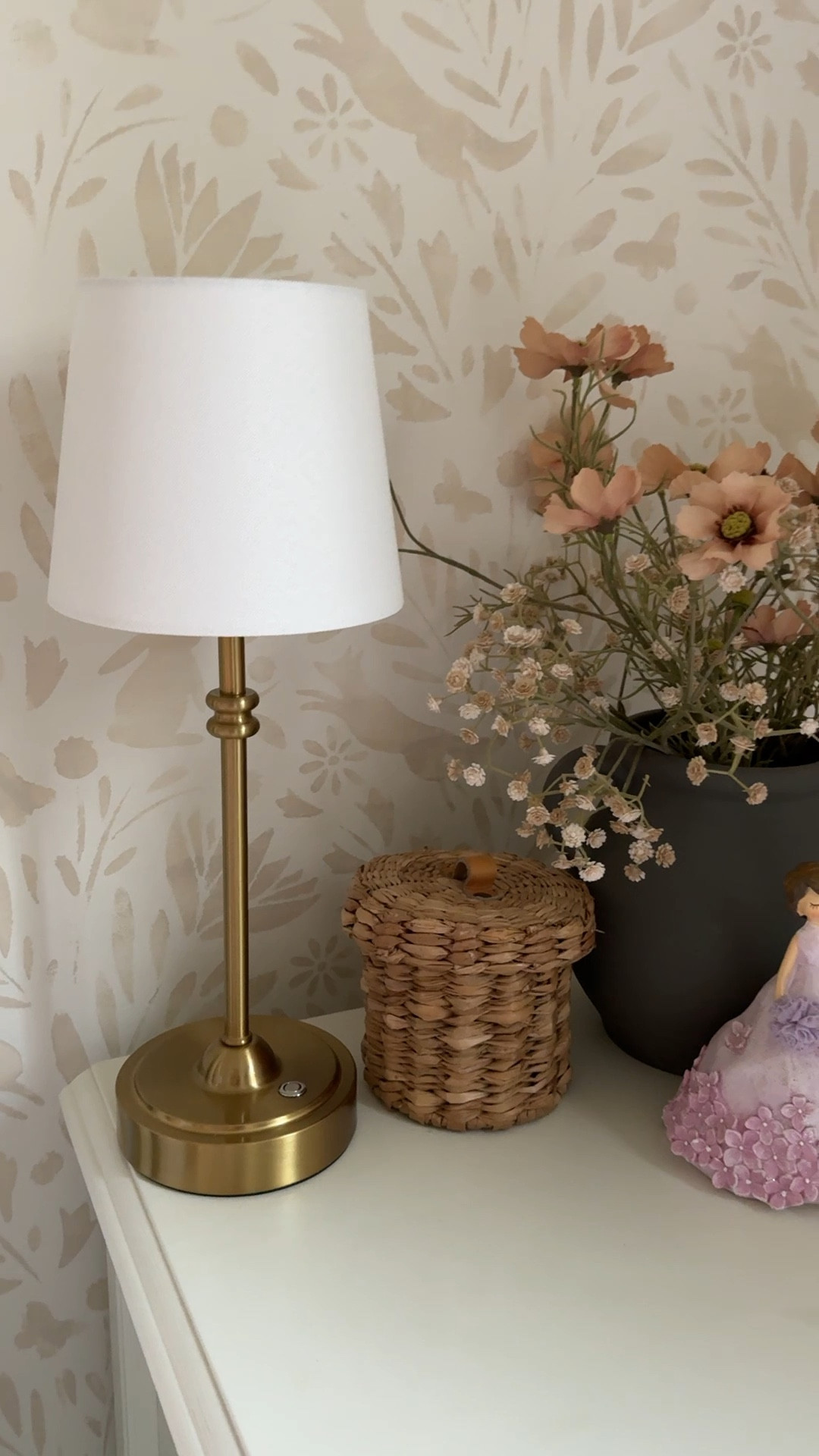 Cordless table lamp, brass 