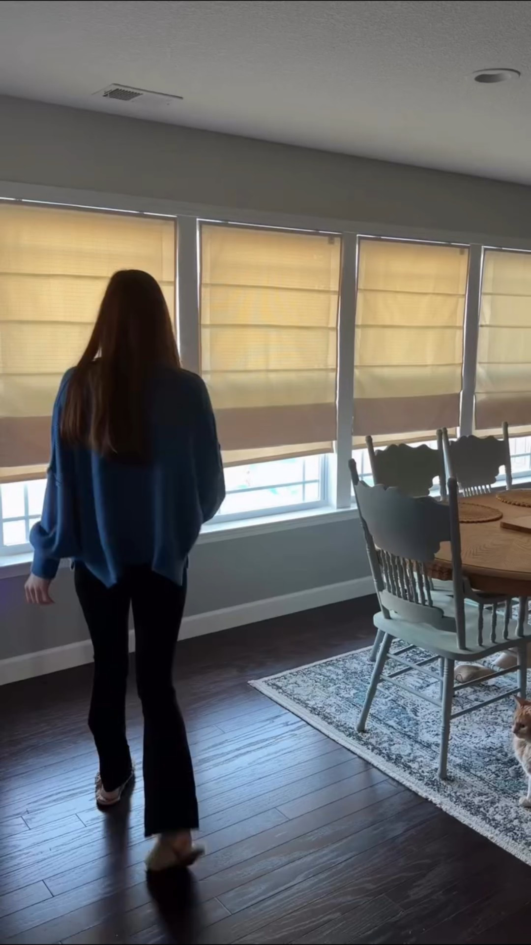 Let’s wake the house up together and I’ll share my favorite little Nespresso hack! Also this @chobani chocolate covered strawberry creamer just changed my life 😋🍓☕️

#momvlogs #morningroutines #nespressocoffee #makecoffeewithme #chobani