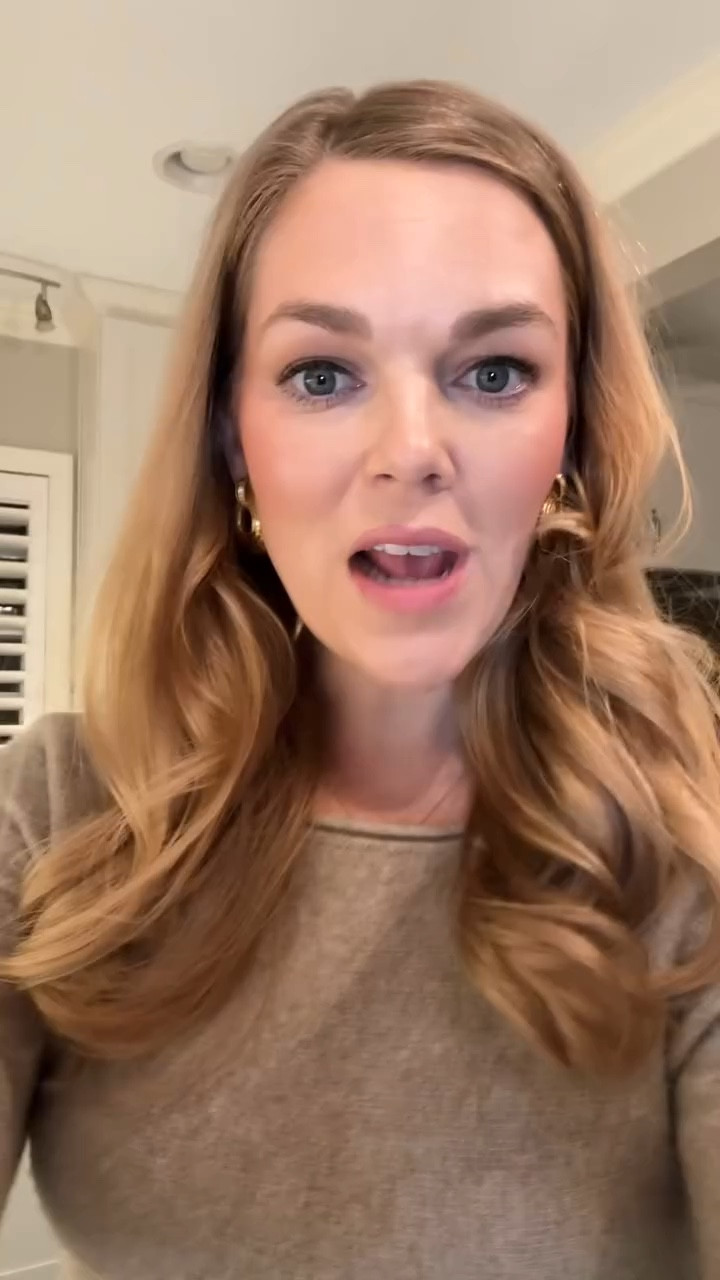 Super grateful and relieved to have this Birth Box from @bloom.and.rise. As a first time mom, I feel in the dark about what I’ll *actually* need for birth and postpartum - but this makes me feel a lot more confident. Founded by moms and therapists, Bloom & Rise thoughtfully curates boxes for mamas and babies and offers support through the postpartum period. This is a great gift or treat yourself moment! Use code MADDIE for 15% off! 

#firsttimemom #hospitalbag #giftsformom #birthbox