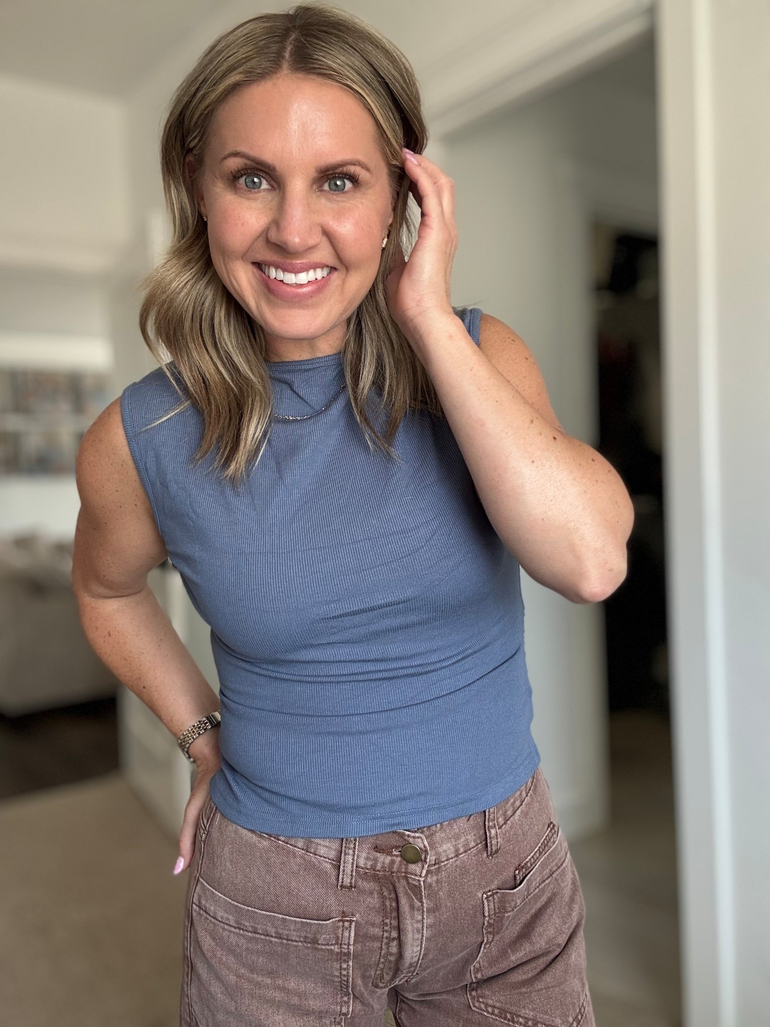 This tank…the subtle barrel jeans…flats… wow I love warmer weather!