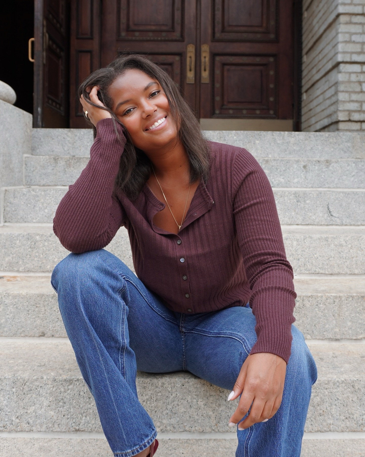 You can never go wrong with a classic sweater by @alexmillny #alexmillpartner 
•
•
•
•
#explore #explorepage #ootd #ootdguide #classicstyle #fashionblogger #autumnoutfit #ootdgoals #fallfashion #ootdinspo #autumnvibes #fallsweater #falloutifts #sweaterweather #sweater