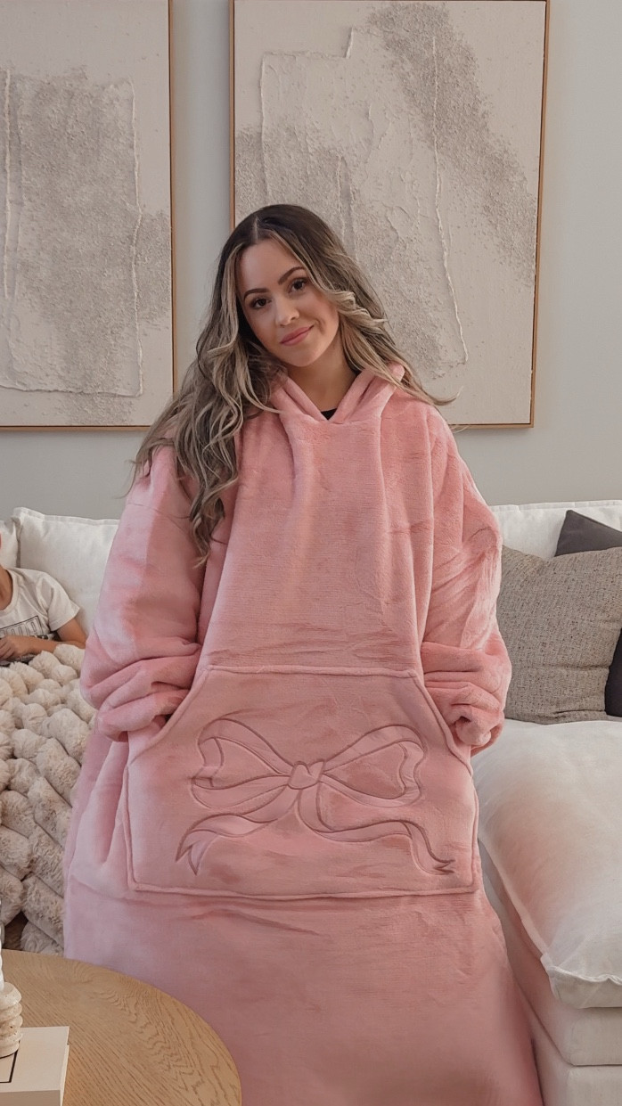 Nothing better than snuggling up in cold weather, these blankets are perfect for it.

#LTKHome #LTKFamily #LTKSeasonal