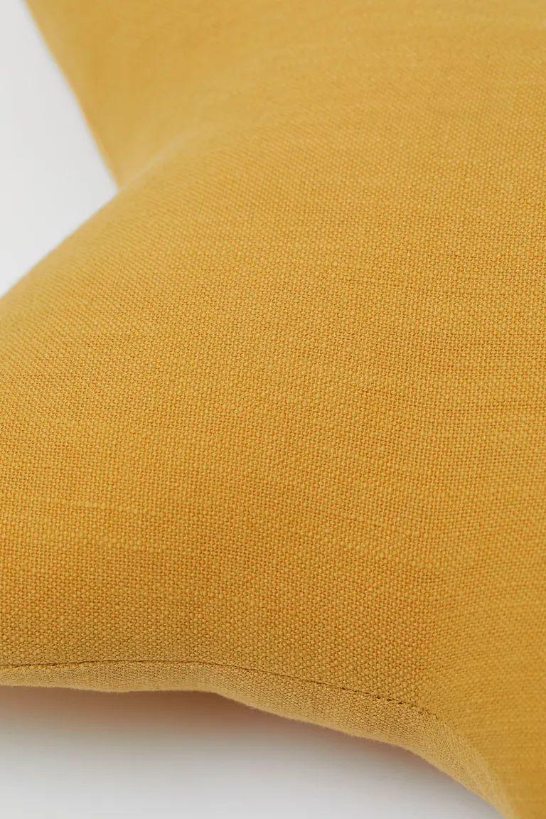 Star-shaped Cushion | H&M (US + CA)