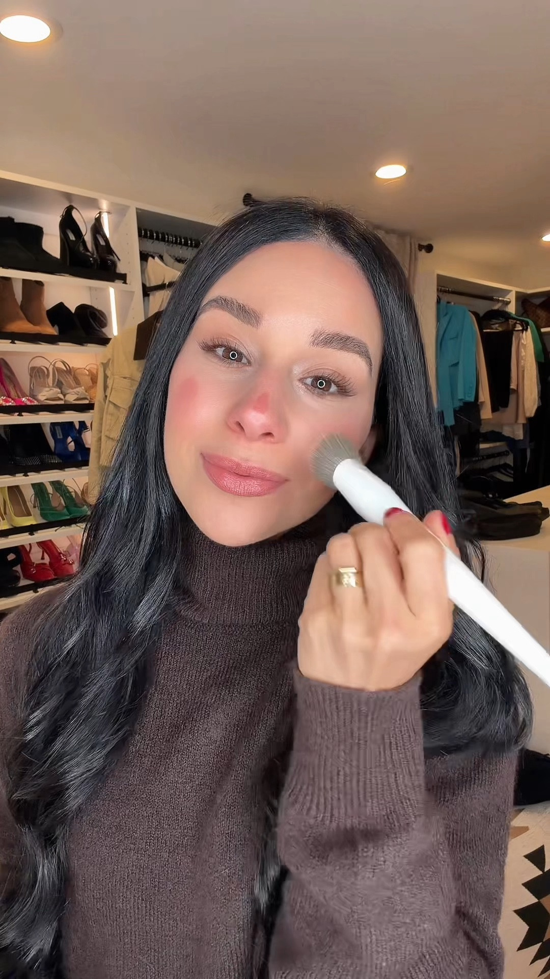 I can’t believe it took my this long to buy a @rhode skin blush 🫢 wearing shade Tan Line which is a pinky tan 🤍

#LTKFindsUnder50 #LTKFindsUnder100 #LTKBeauty