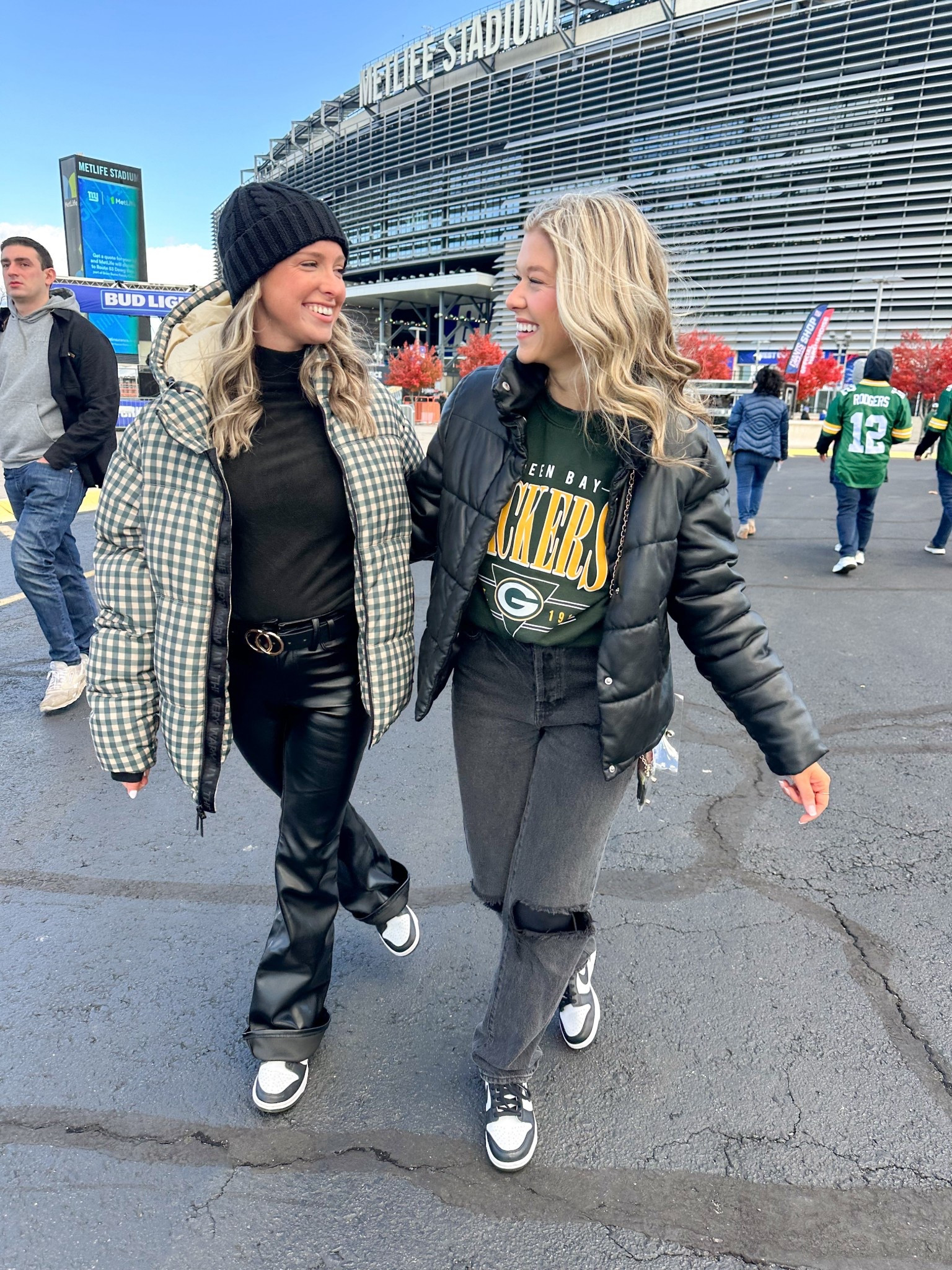 NFL game day outfit to see the Green Bay Packers! 

#gamedayoutfit
#wintergameoutfit
#nfl
#greenbay

#LTKFindsUnder50 #LTKSaleAlert