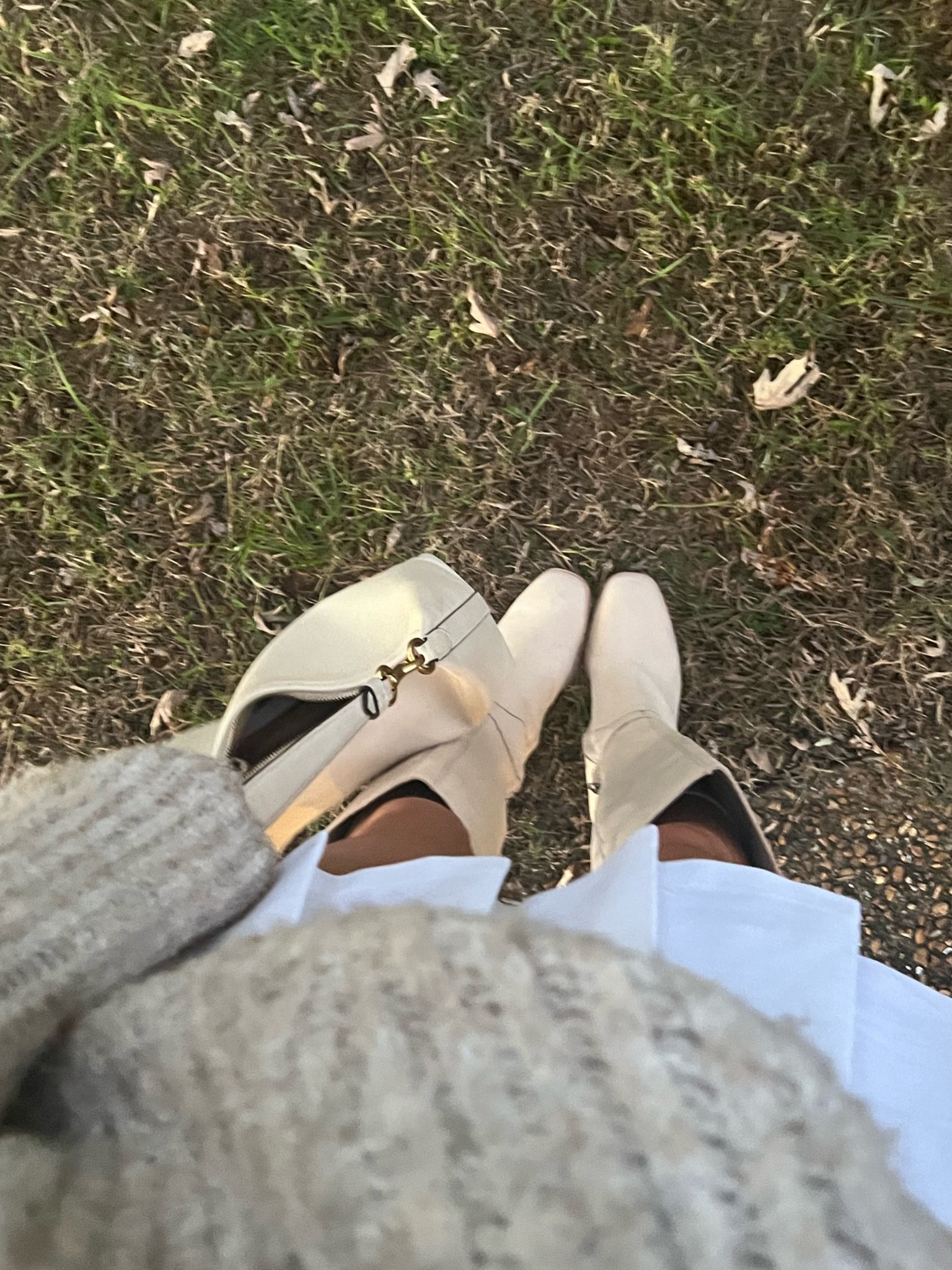Big neutral gal 

#LTKSeasonal #LTKSaleAlert #LTKStyleTip