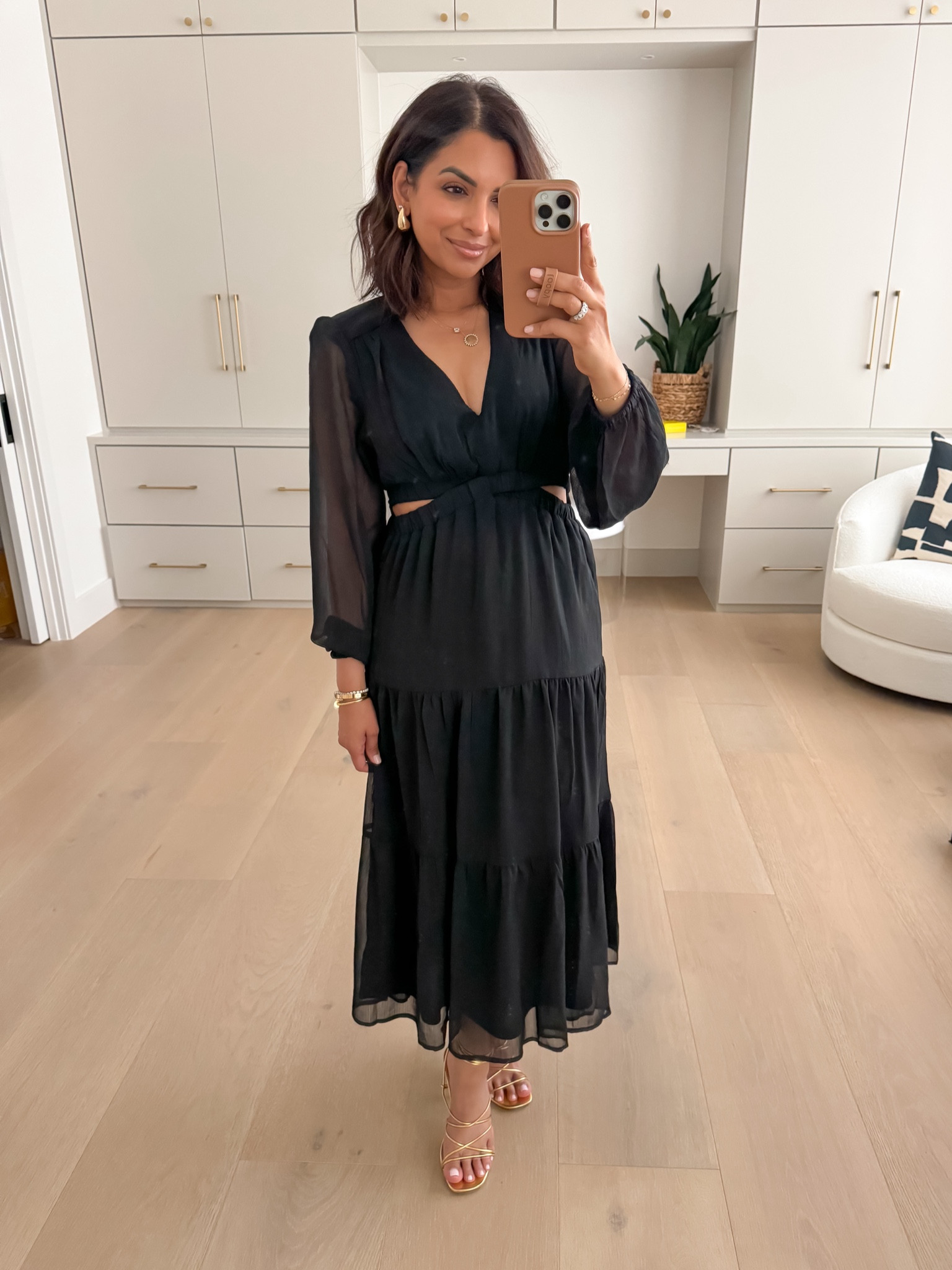 I still get over the fit of this pretty cut out midi dress! I did my true size XS 

#LTKfindsunder50 #LTKstyletip