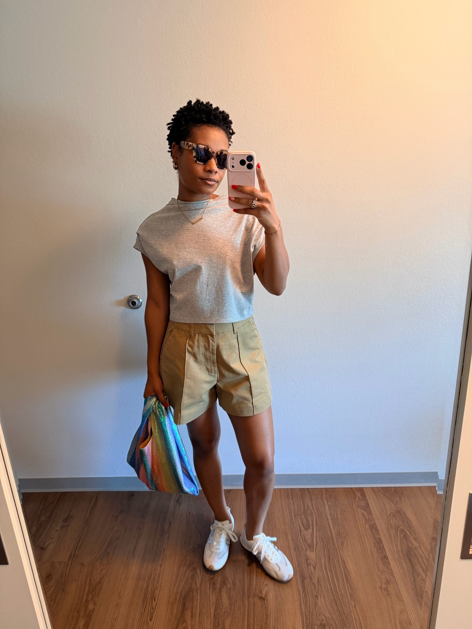 Yesterday’s brunch fit: Gray t-shirt in a medium, khaki barrel keg shorts in a size 6, my mesh sneakers, sparkly bag and animal print shades m!

#LTKgrwm #LTKootd #LTKSeasonal