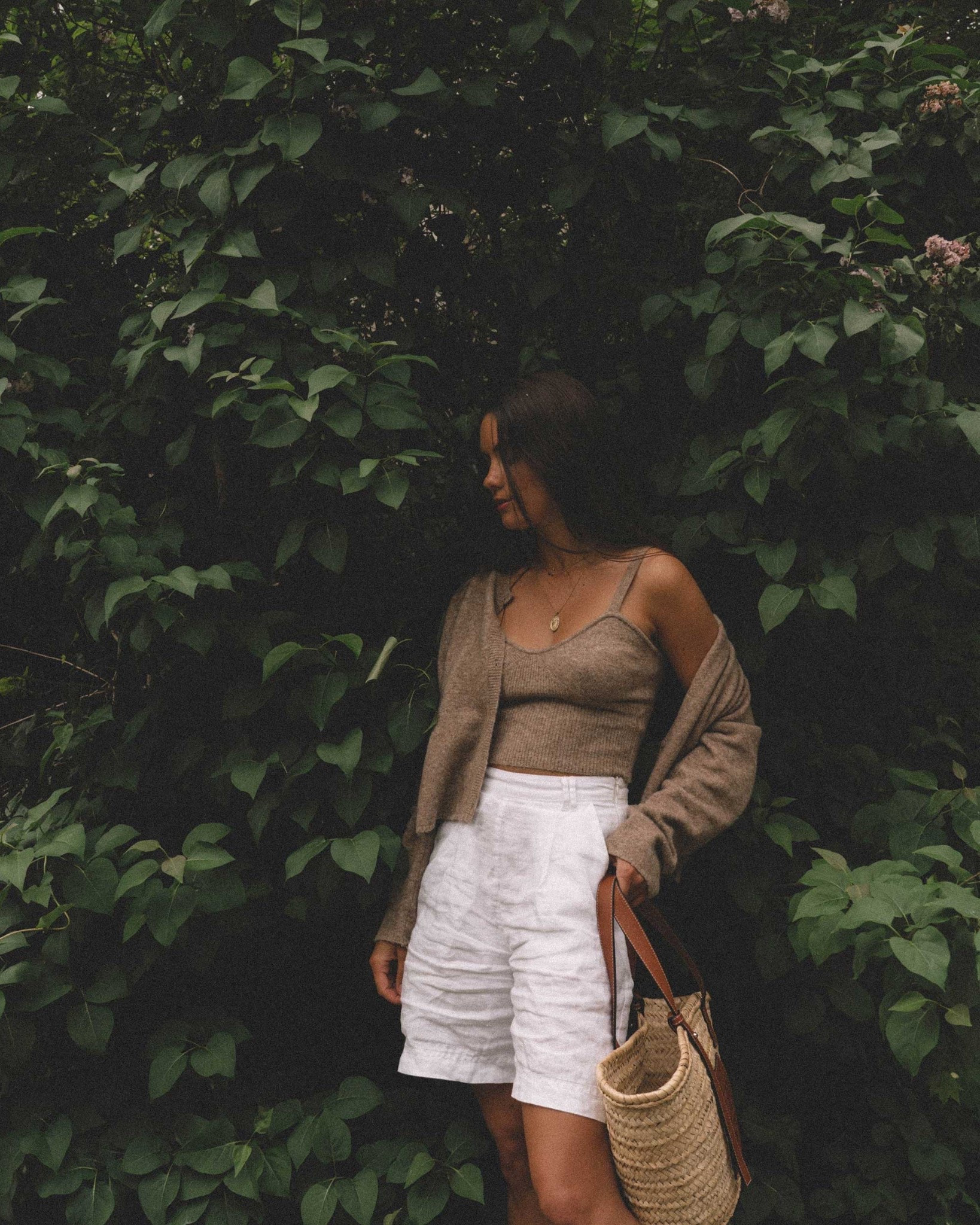 spring outfits 2026, but make it simple 🤍
ribbed knit tank, high-waisted linen shorts, and a soft cardigan—easy, neutral, and something I’ll wear on repeat this season
#springoutfits2026 #shortsoutfit #linenstyle #neutraloutfit #effortlessstyle #ltkstyle #springfashion

#LTKSeasonal #LTKootd #LTKgrwm