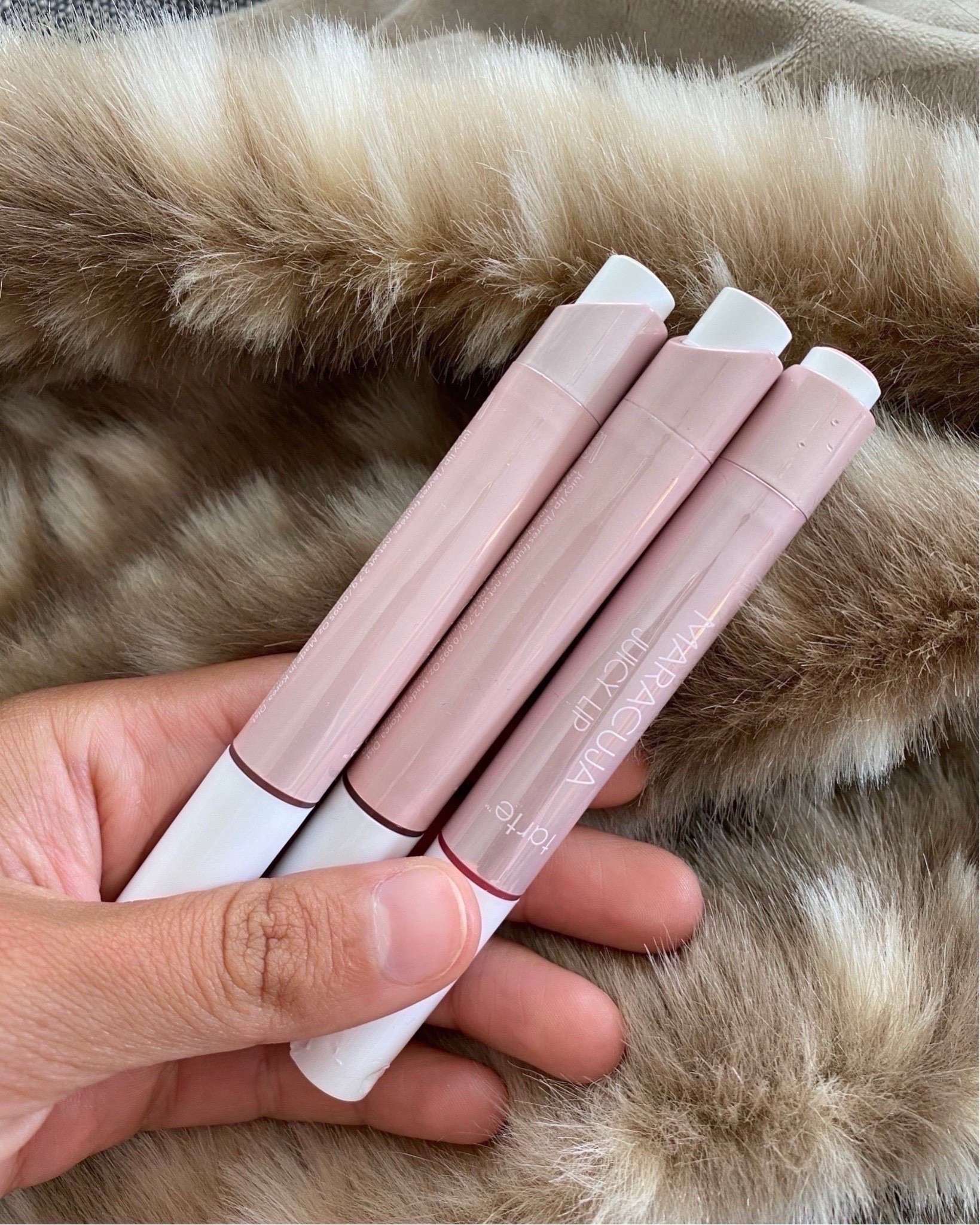 Tarte lip products ON LTK SPRING SALE NOW! 😍

Tarte, makeup finds under 30, makeup finds under 50, mom on the go essential, lip gloss, Tarte shape tape, Grace White, A Southern Drawl

#LTKBeauty #LTKSpringSale #LTKselfcare