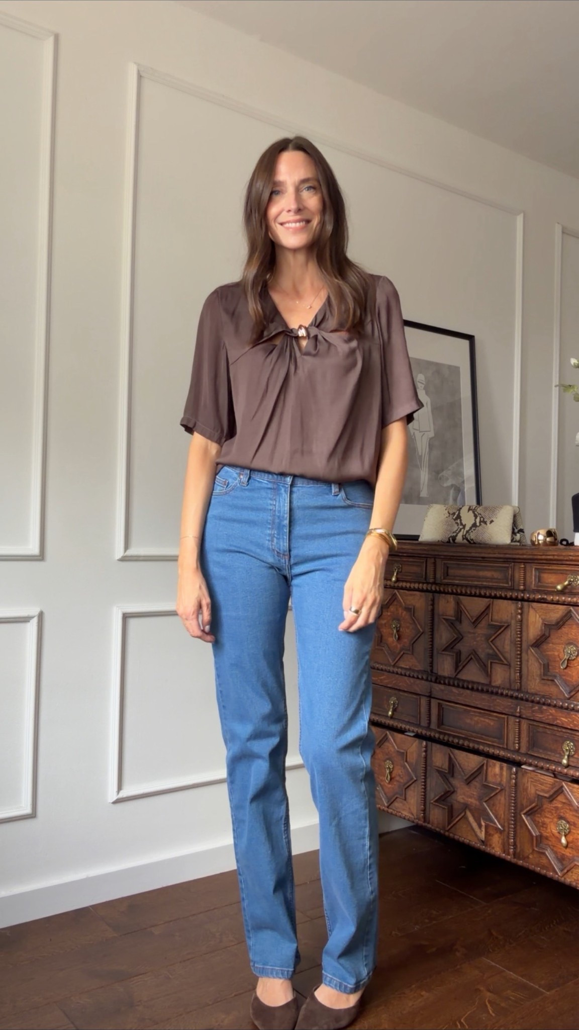 I wear a UK 10 in the t-shirt and a UK 10, 33 leg in the jeans. 

Jeans outfit, brown top, jeans and a nice top, tall girl jeans

#LTKuk #LTKautumn #LTKjeans