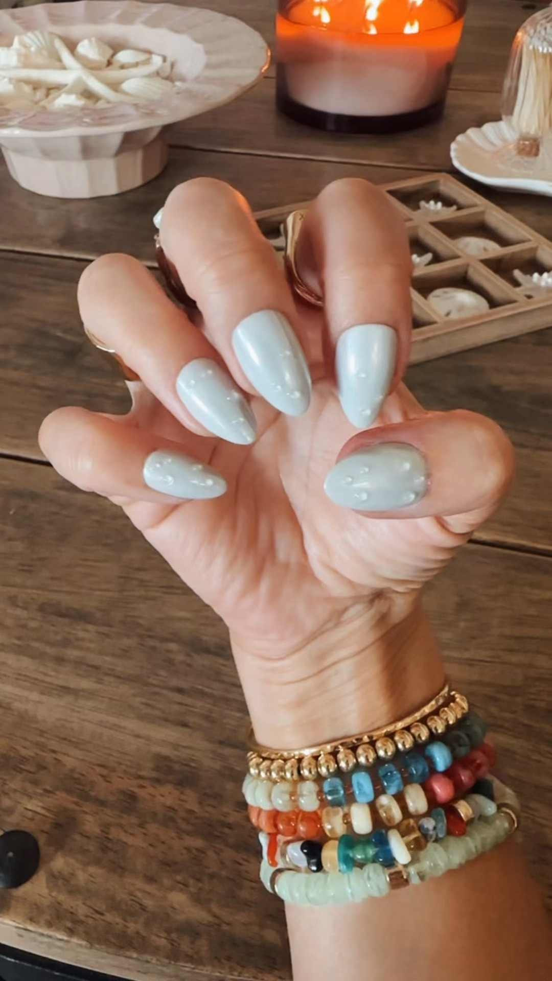 New nails! They are giving beachy ocean vibes I think! 🐟 🐚 🌊



#LTKgrwm #LTKselfcare #LTKBeauty