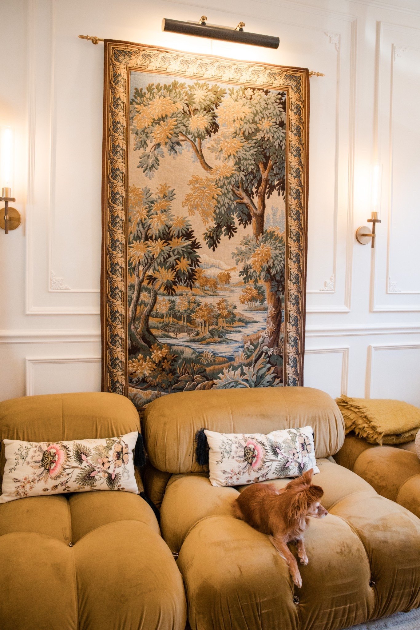 One of my favorite vignettes in my apartment  

#LTKHome