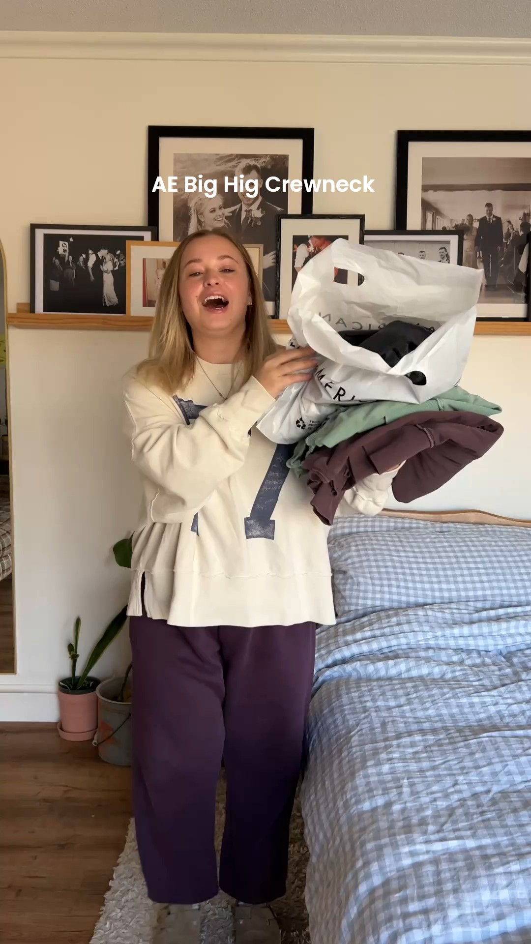 AE Big Hug Crewnecks #americaneagle #aebighugcrewnecks #bighugcrewneck #bighug #ae 