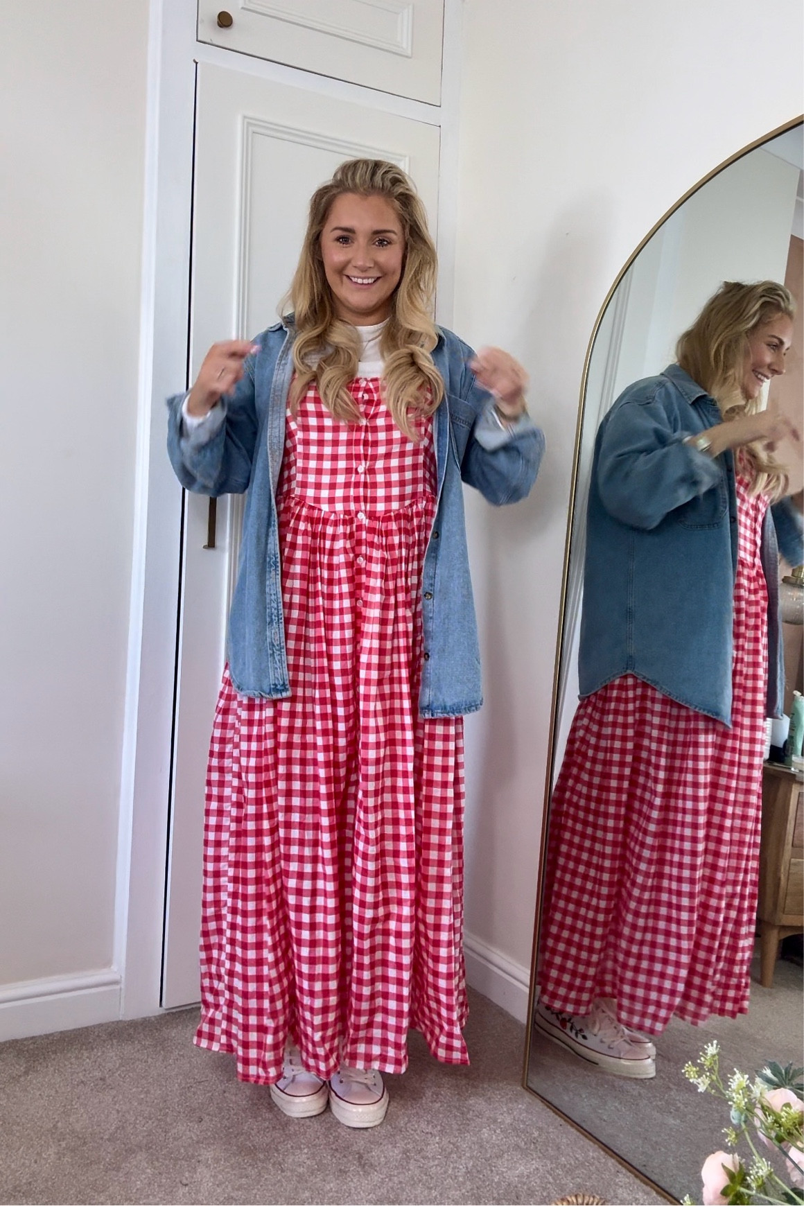 day three of outfits that make me feel good. Have linked lots of different colours plus the curve range

I sized up in the dress to a 14 for my bust but otherwise I’d say it’s true to size/a generous fit

Gingham dress, spring outfit, bloat friendly, breastfeeding friendly