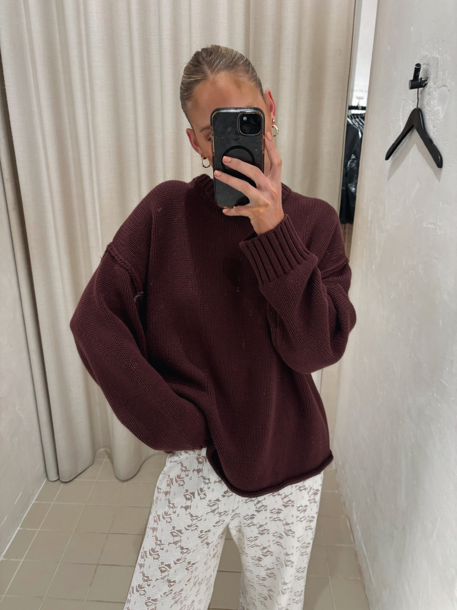 Your favourite knit in the most beautiful colour. Wearing a large here and I’m a tall 8-10.

#LTKstyletip #LTKaustralia #LTKwinter