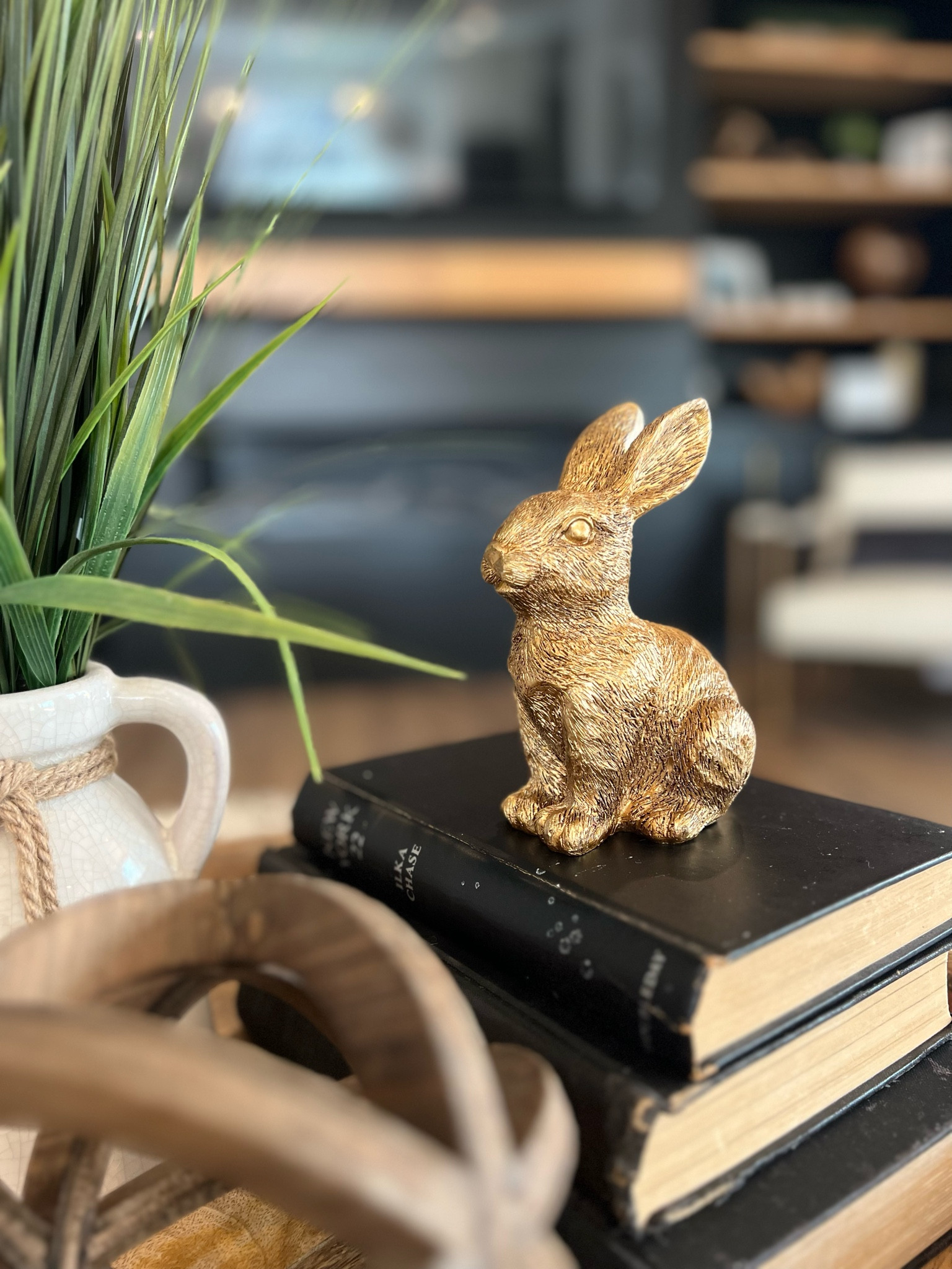 Gold bunny #Easterdecor #Easter #easterbunny #bunny #seasonaldecor #homedecor #springdecor

#LTKhome #LTKfamily #LTKSeasonal