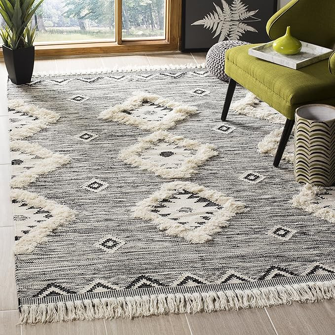Safavieh Kenya Collection KNY906H Hand-Knotted Moroccan Tribal Tassel Premium Wool Area Rug, 6' x... | Amazon (US)
