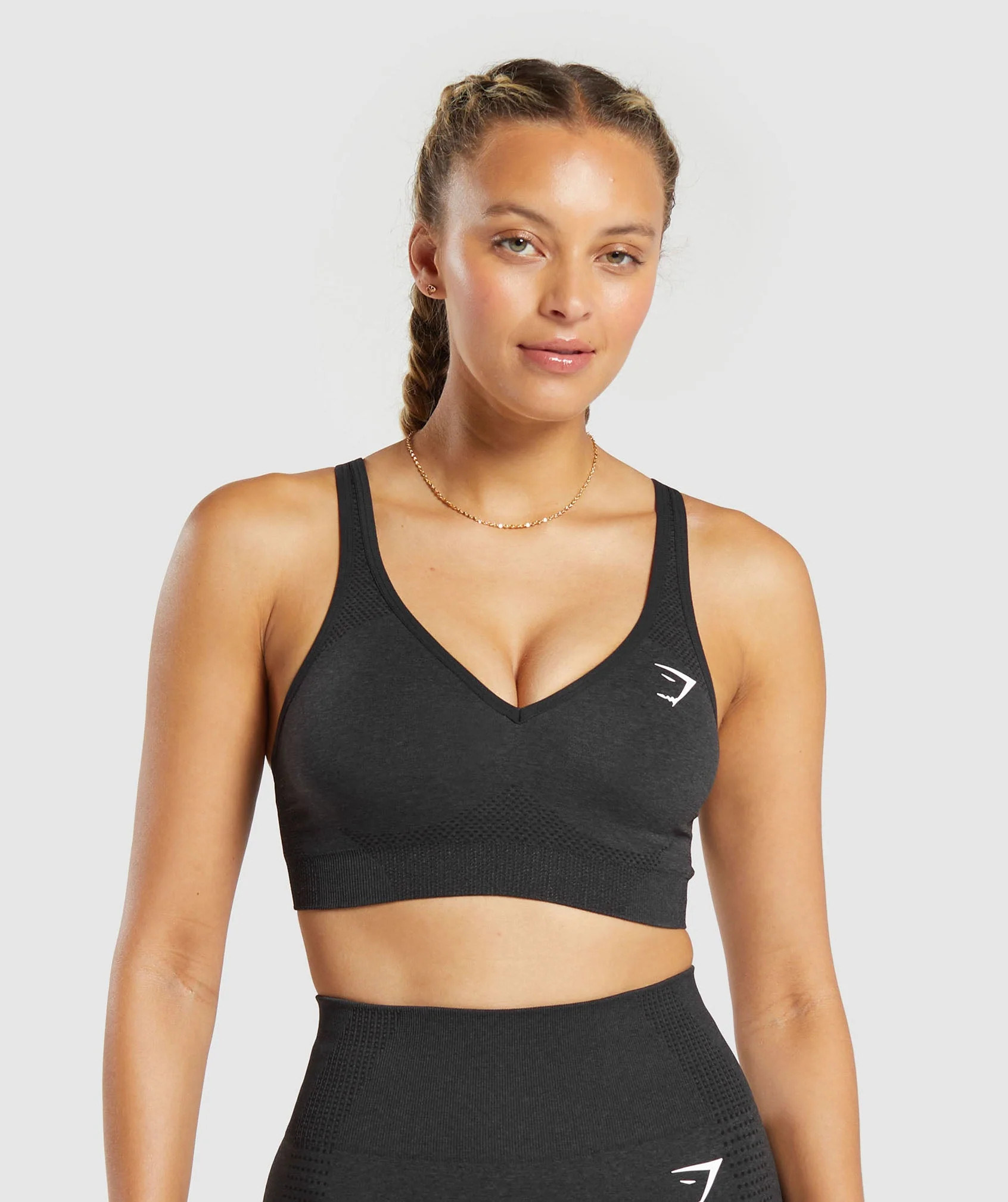 Gymshark Vital Seamless 2.0 V Neck Sports Bra - Black Marl | Gymshark UK