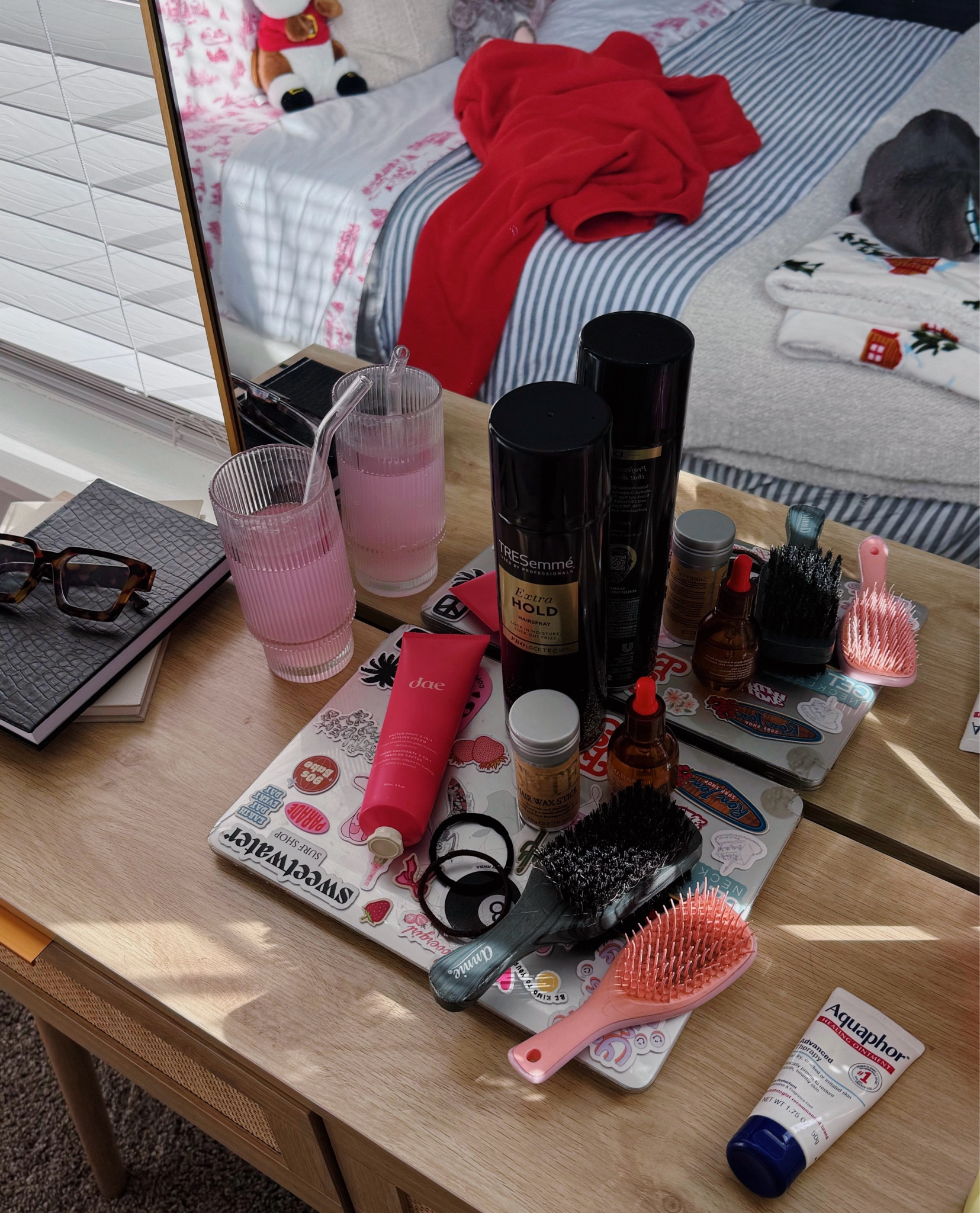 slick back essentials 🎀⭐️🩰

#LTKSeasonal #LTKHoliday #LTKGiftGuide