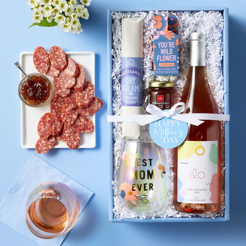 Mother's Day Treats & Rosé Gift Set - 59.99 USD | Hickory Farms | Hickory Farms