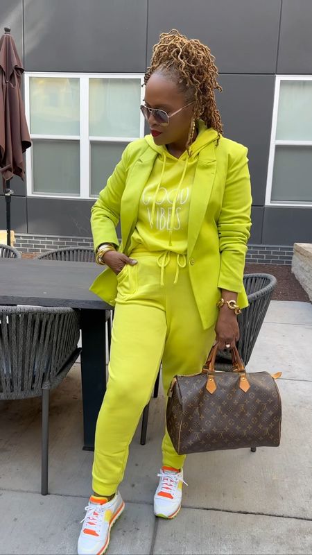 Casual look styled 2 ways transition from winter to spring with a neon blazer and statement bag

#LTKshoecrush #LTKitbag #LTKstyletip