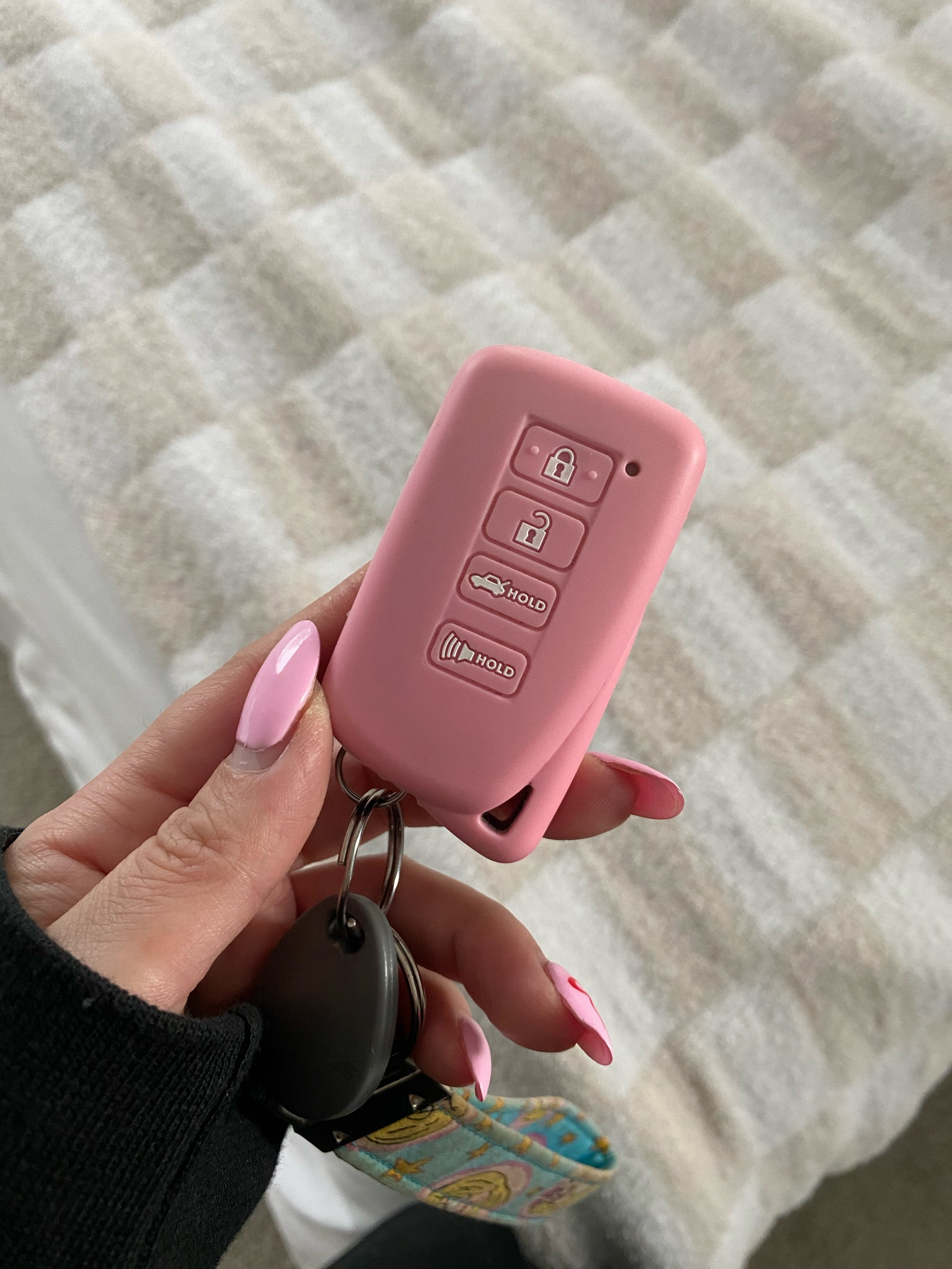 Key fob cover

#LTKTravel #LTKFindsUnder50 #LTKStyleTip