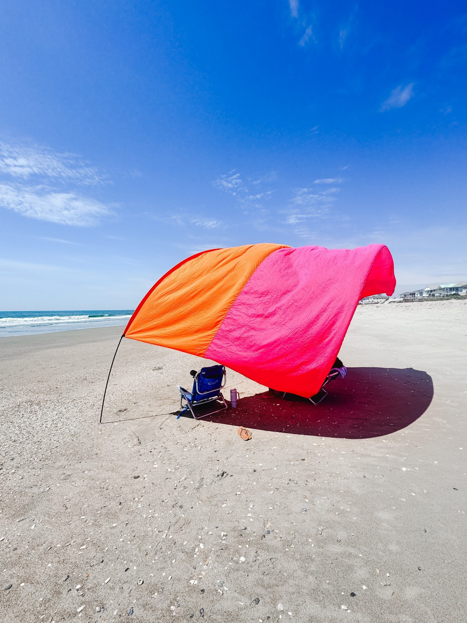 shibumi shade 10/10 worth the hype! we have the classic & it’s huge.. plenty of shade 🏝️🌊🩷

#LTKSeasonal #LTKTravel #LTKSwim