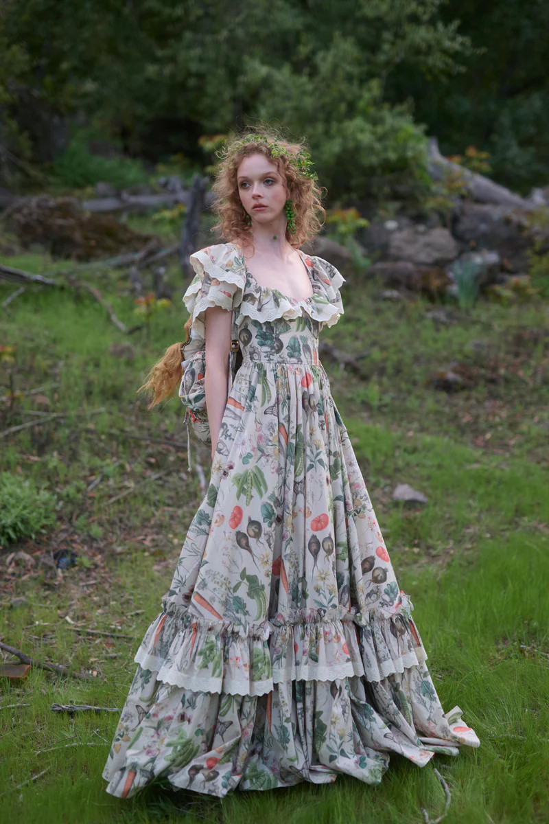 The Garden Botanics Swan Ritz Gown | Selkie Collection