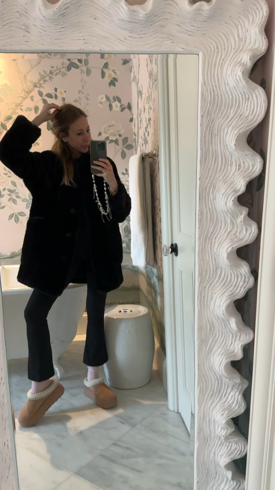 Carpool and grocery store outfit. Got dressed to workout in case I can squeeze one in. 