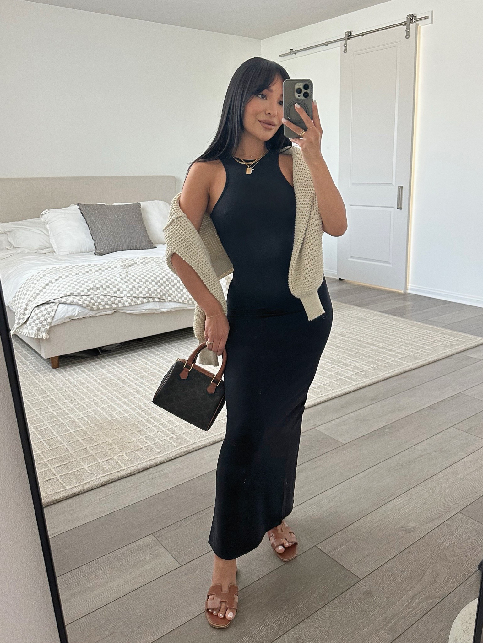 A bodycon dress for $22 🙌🏼✨