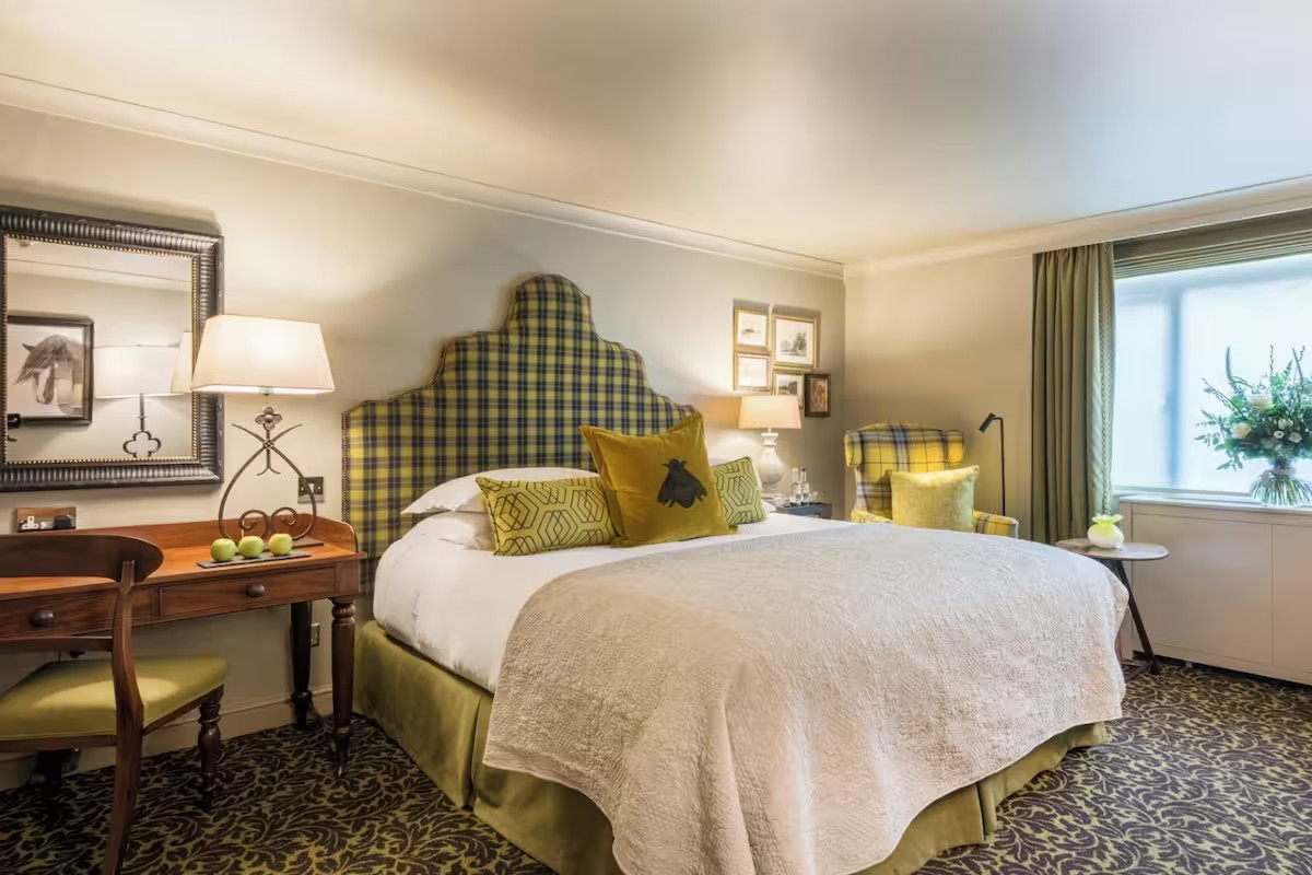 The Lygon Arms - an Iconic Luxury Hotel | Expedia (US)