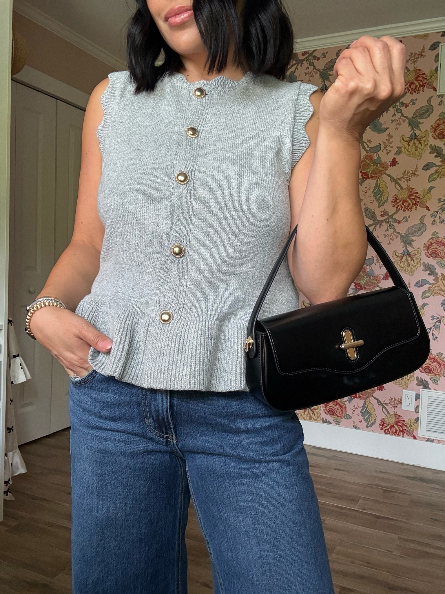 #walmart #sweater #fall

#LTKootd #LTKmomlife #LTKgrwm