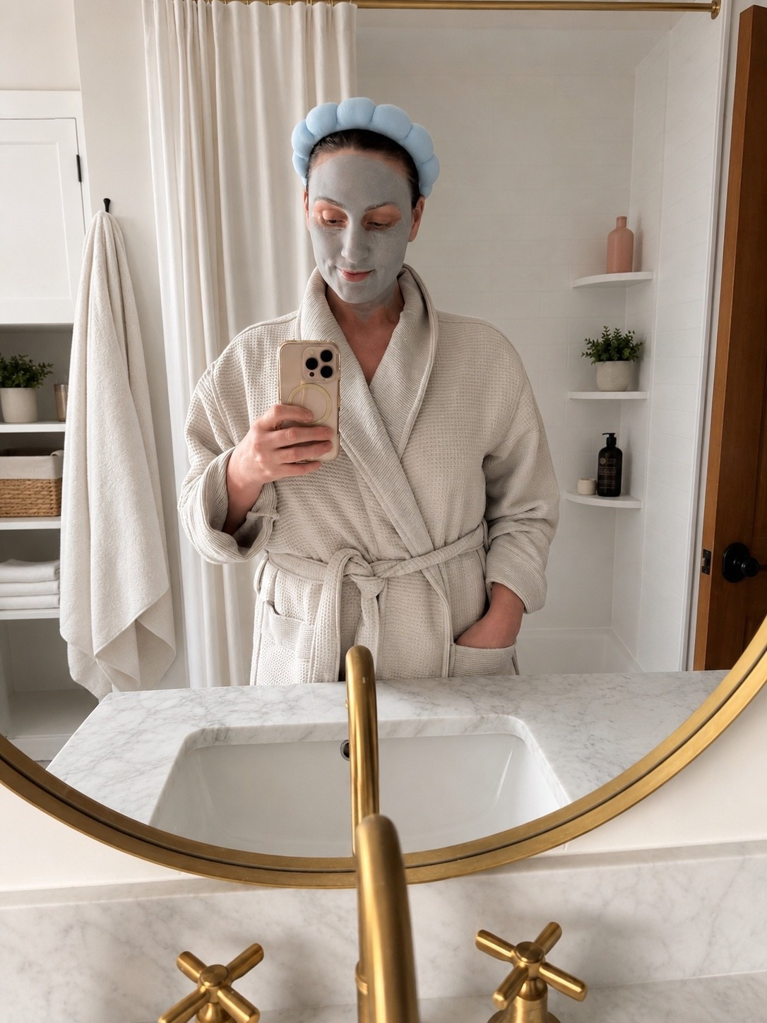 💋 Sephora sale alert!

Save up to 50% off select beauty favorites, plus earn 500 bonus Beauty Insider points when you spend $75+ with code POINTSPLUS. 💋

Some of my favorite beauty products are up to 50% off right now. If you’ve been waiting to restock skincare, makeup, or haircare, this is the time.

Shop my Sephora picks in LTK. ✨#SephoraSale #BeautyFavorites #sephora @Sephora #skincare

#LTKBeauty #LTKselfcare #LTKBeauty #LTKSaleAlert