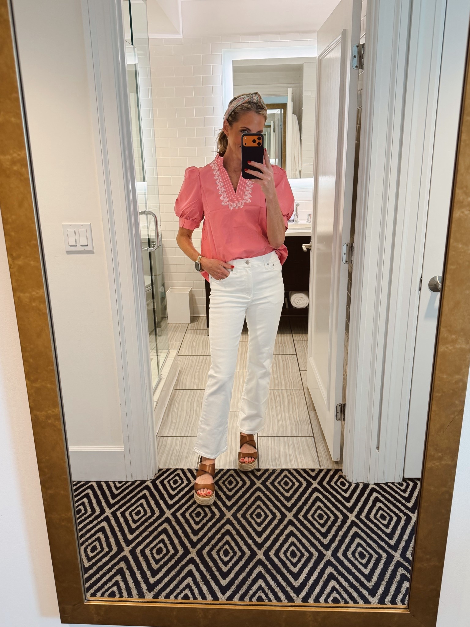 He had meetings this morning and so did I… Now we’re meeting up for lunch. I love this fun Amazon top and white jean size 2 in jeans 