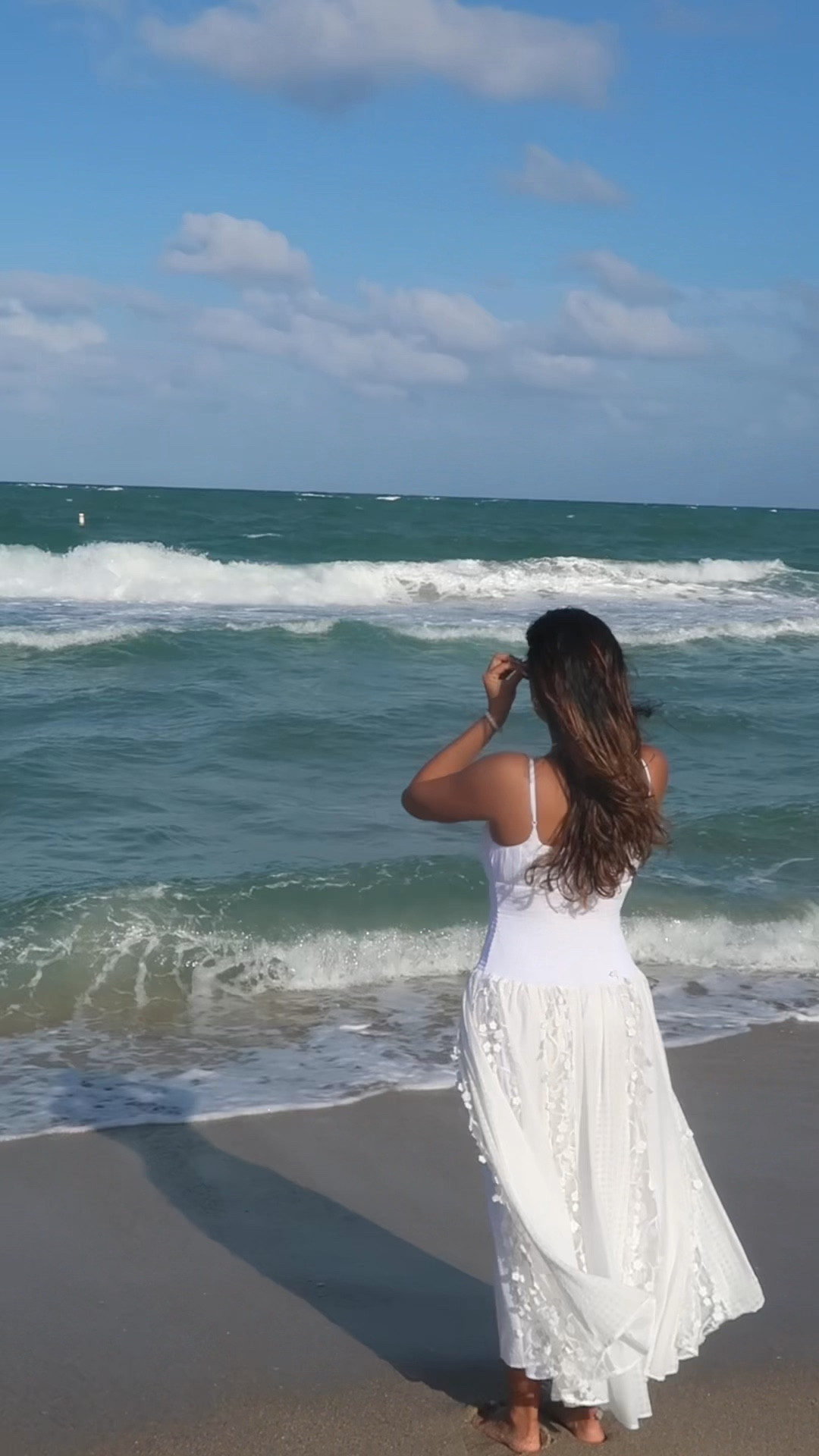 LOVE this white sundress, especially for all of my brides out there!! I got this in a size Small — highly recommend as a spring or summer dress ✨
 

#LTKVideo #LTKSeasonal #LTKwedding