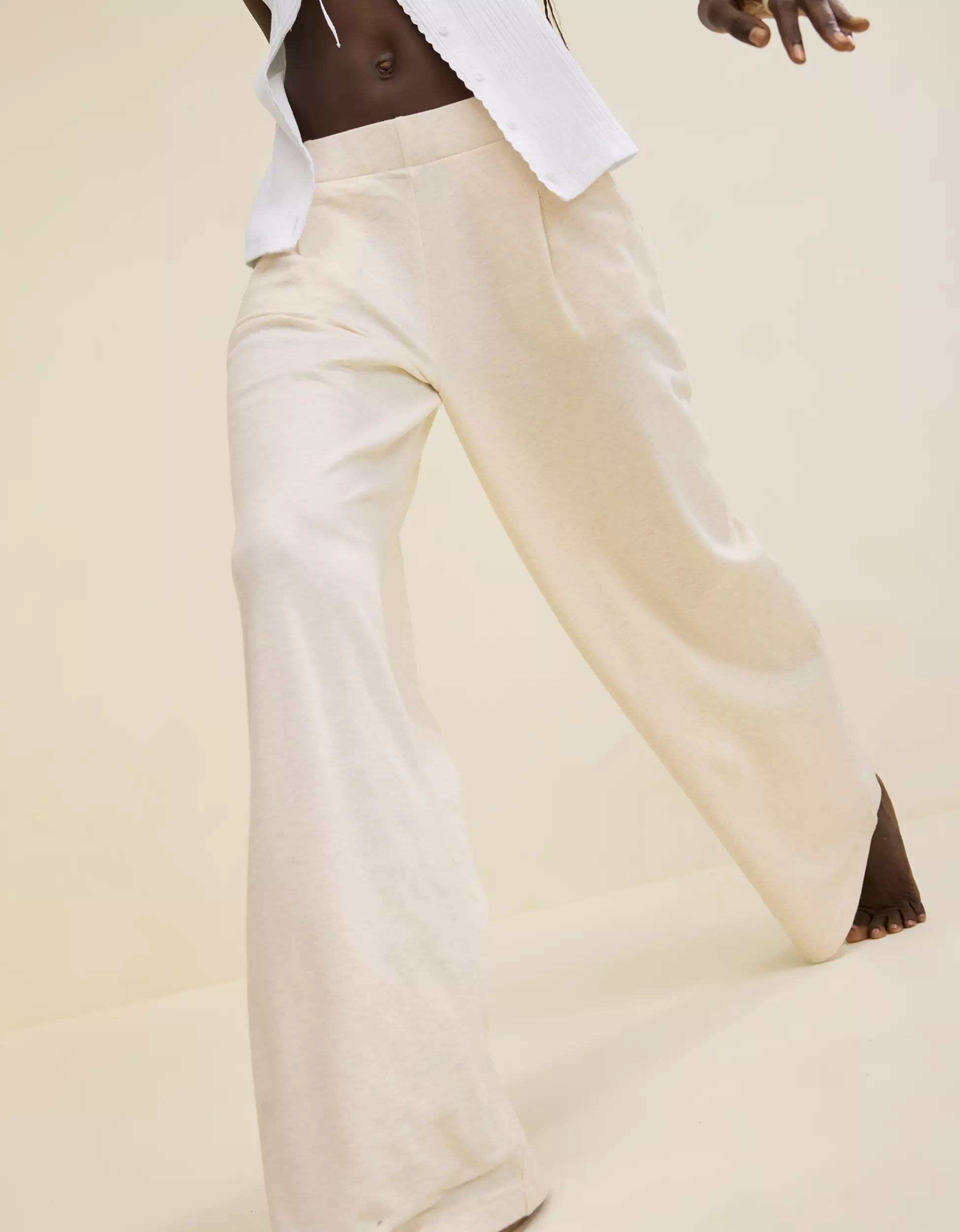 Aerie Lightweight New Heights Fleece Trouser | American Eagle Outfitters (US & CA)