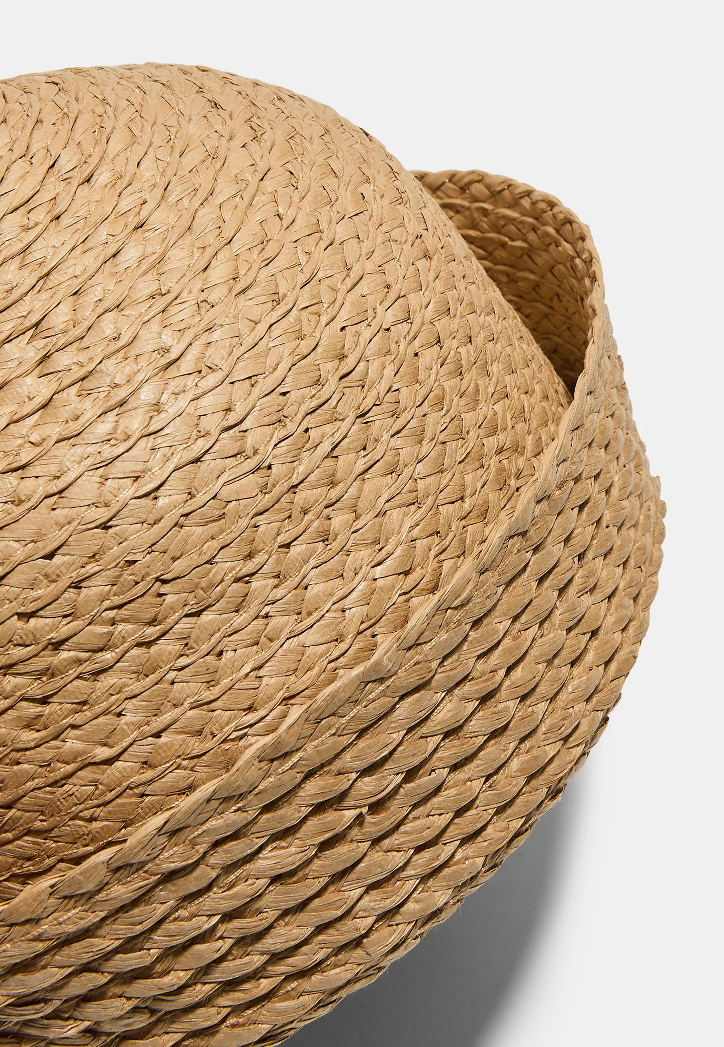 Bonnet raphia tress\u00e9 - Bonnets et casquettes femme | Stradivarius France | Stradivarius (FR)