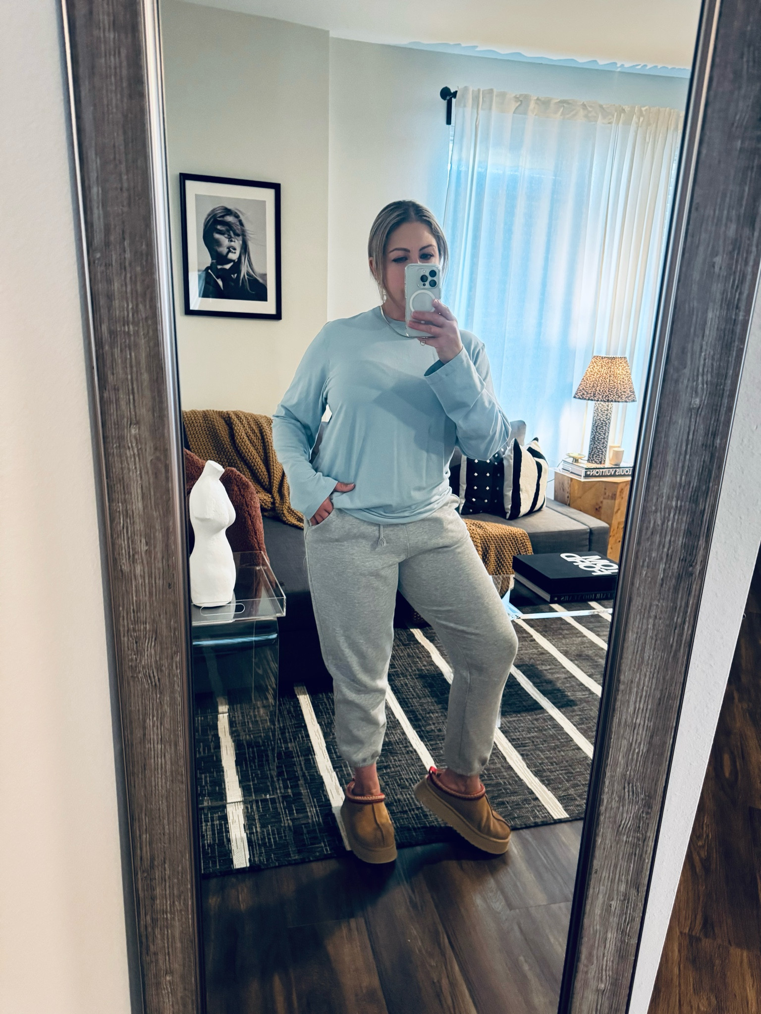 Softest tee 🤌🏻#tee #pj #loungewear #hoodie #jogger #boyfriend #skims #uggs

#LTKSeasonal #LTKMidsize #LTKOver40