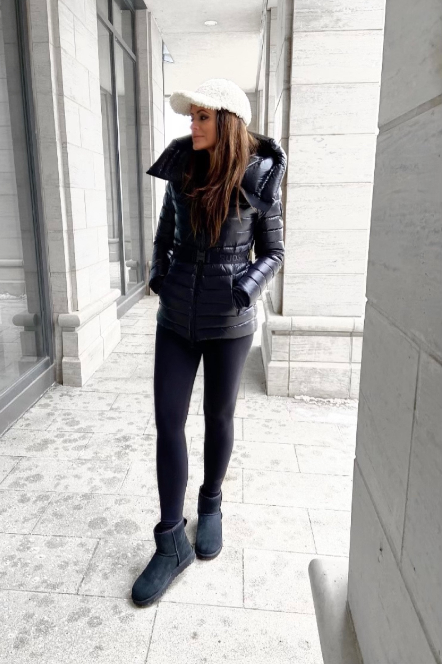 #WinterStyle #WinterLooks #WinterJacket #SherpaHat #Ugg #UggBoots

#LTKMostLoved #LTKstyletip #LTKSeasonal