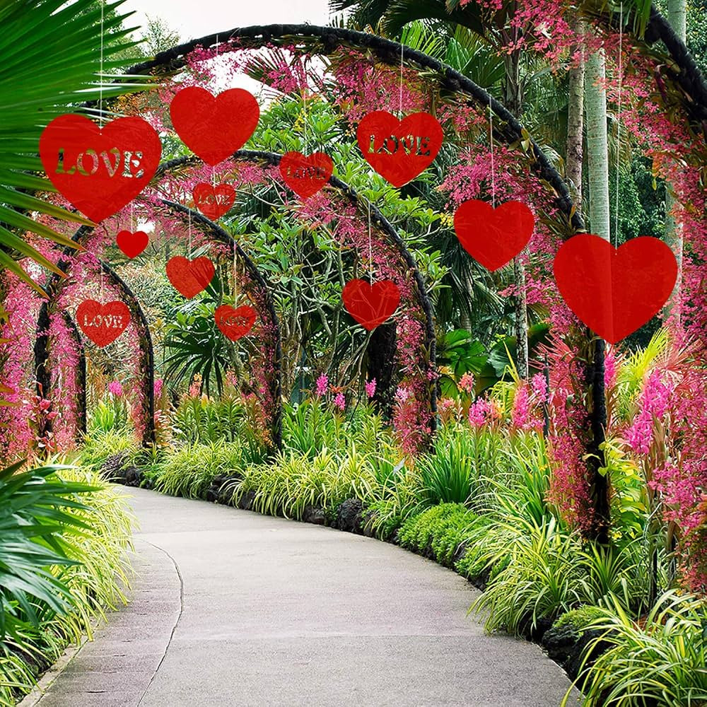 TUPARKA 25 Pcs Valentine's Lawn Decorations，Hanging Hearts for Valentine' Day Decoration Weddin... | Amazon (US)