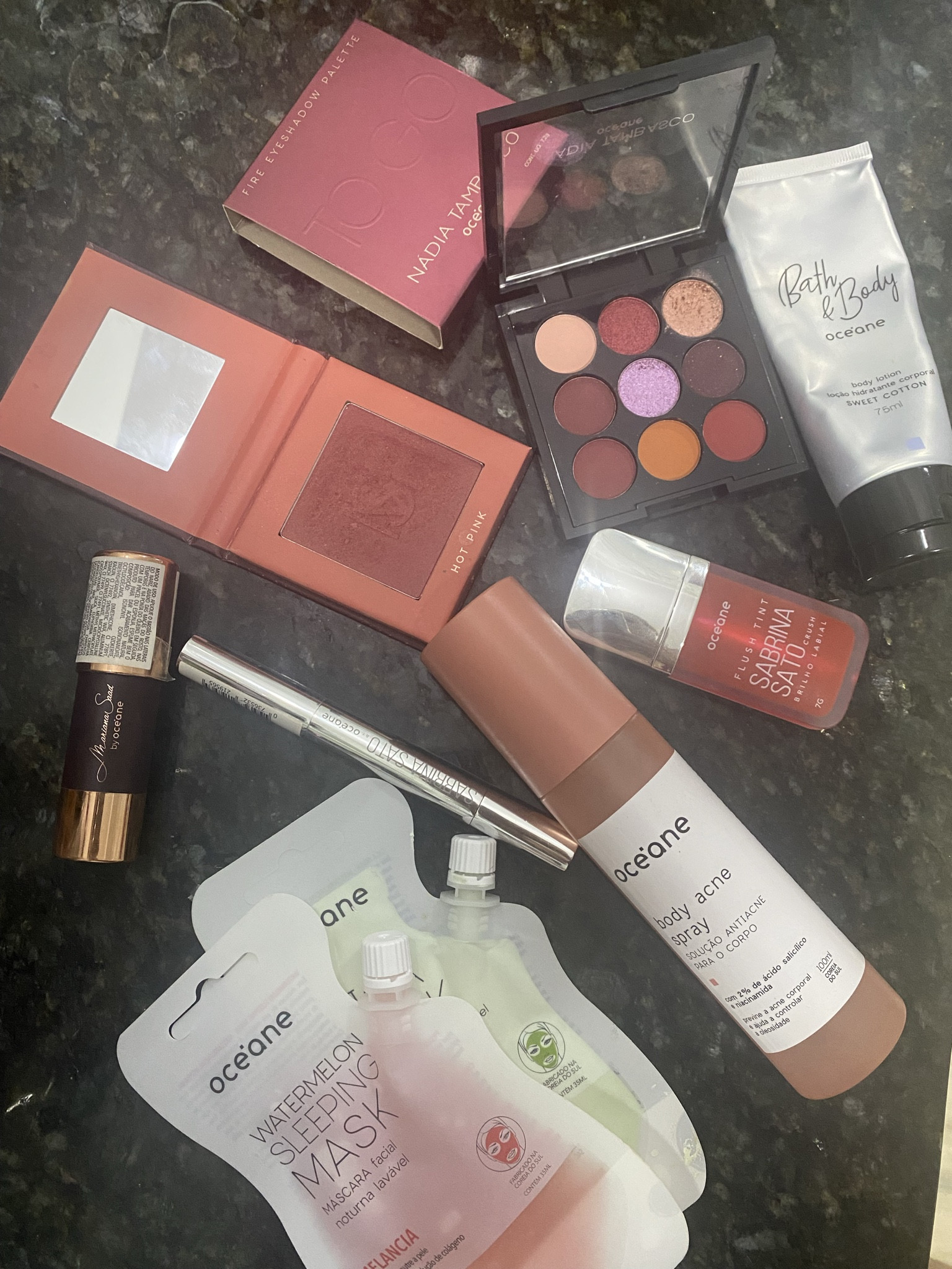 Heyyy gente!! Deu a louca na @oceane e a #blackfriday veio com TUUUDOOO!! É hora de vc aproveitar aquele contorno e blush incrível da linha @linhamarianasaad e muitos outros itens de make e skincare!! Corre nos stories que o link vai direto para a página da black friday e aproveite para finalizar aquela sua wish list e adicionar tudo no carrinho !! Tá imperdivel !!

#LTKbeauty #LTKsalealert #LTKbrasil