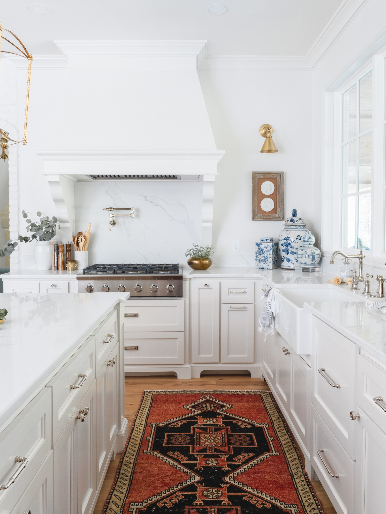 Some kitchen inspiration!🖤 

Designer: @micahabbanantodesigns
#timelesswithanedge
#micahandco

#LTKFind #LTKhome #LTKstyletip