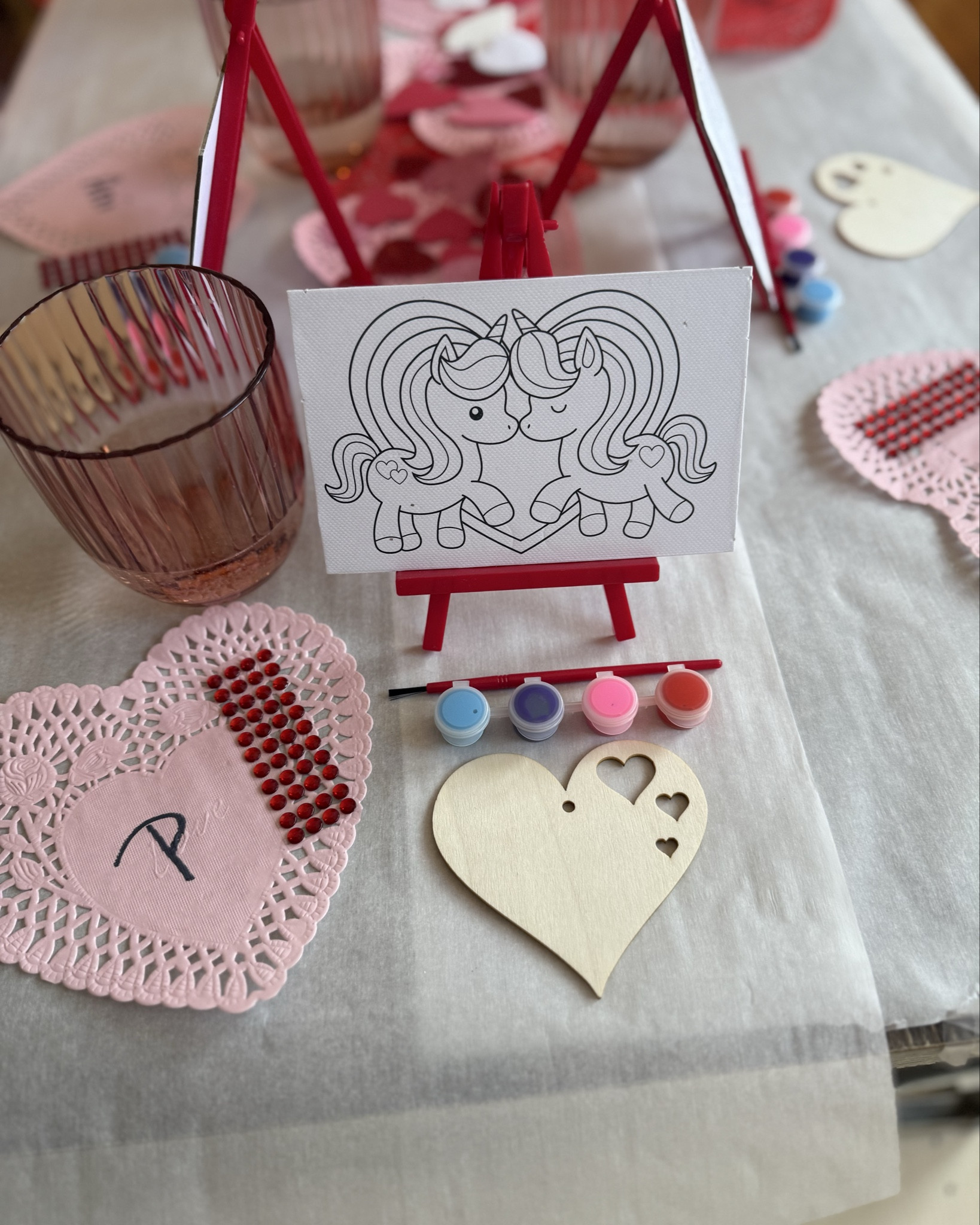DIY painting- Galentines Party 💗💌❤️ 

#LTKPetite #LTKKids #LTKParties