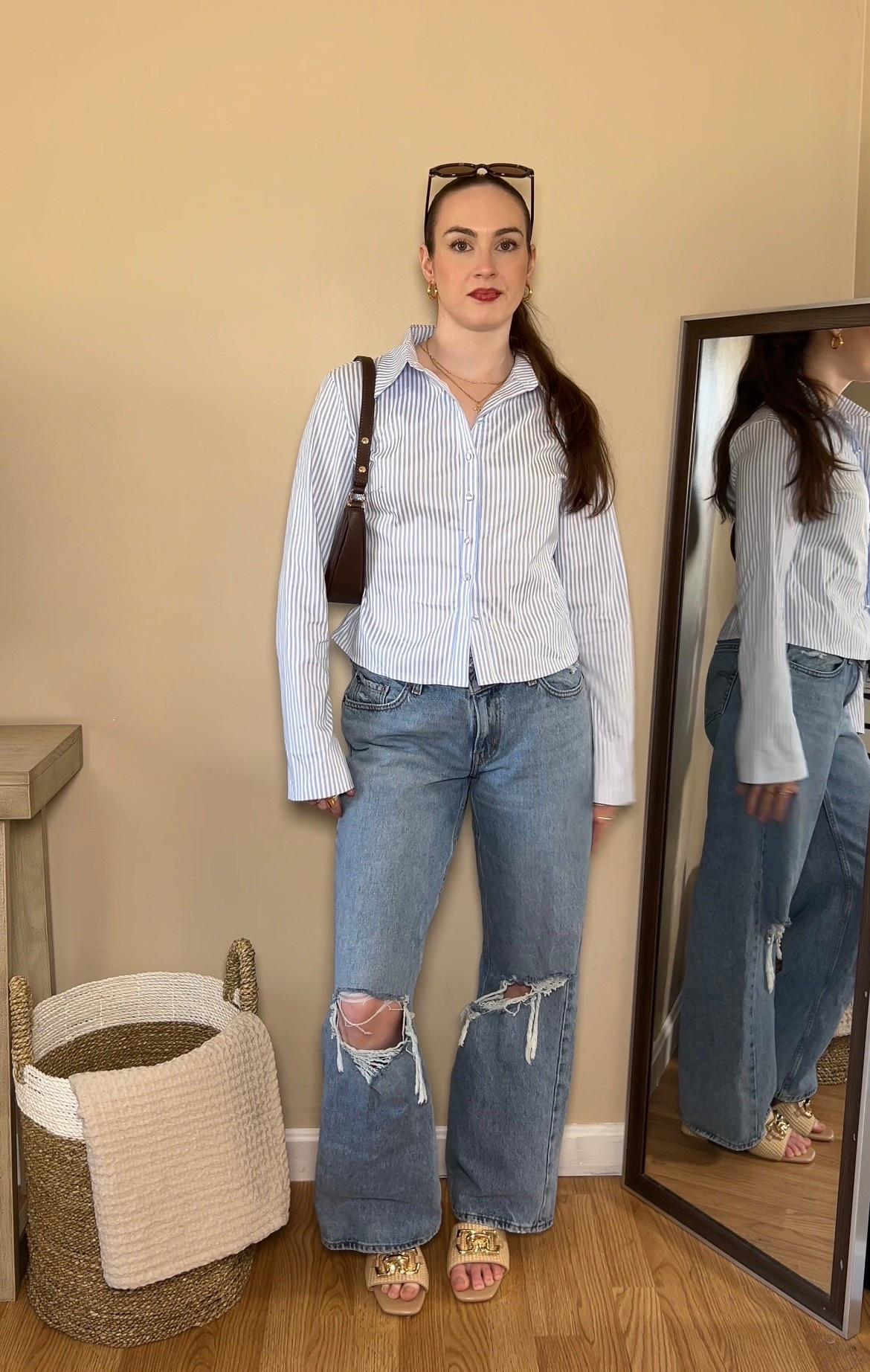 Entire fit is from Amazon! Top is in a size medium and jeans are a size 29 

#LTKSeasonal #LTKootd #LTKSaleAlert