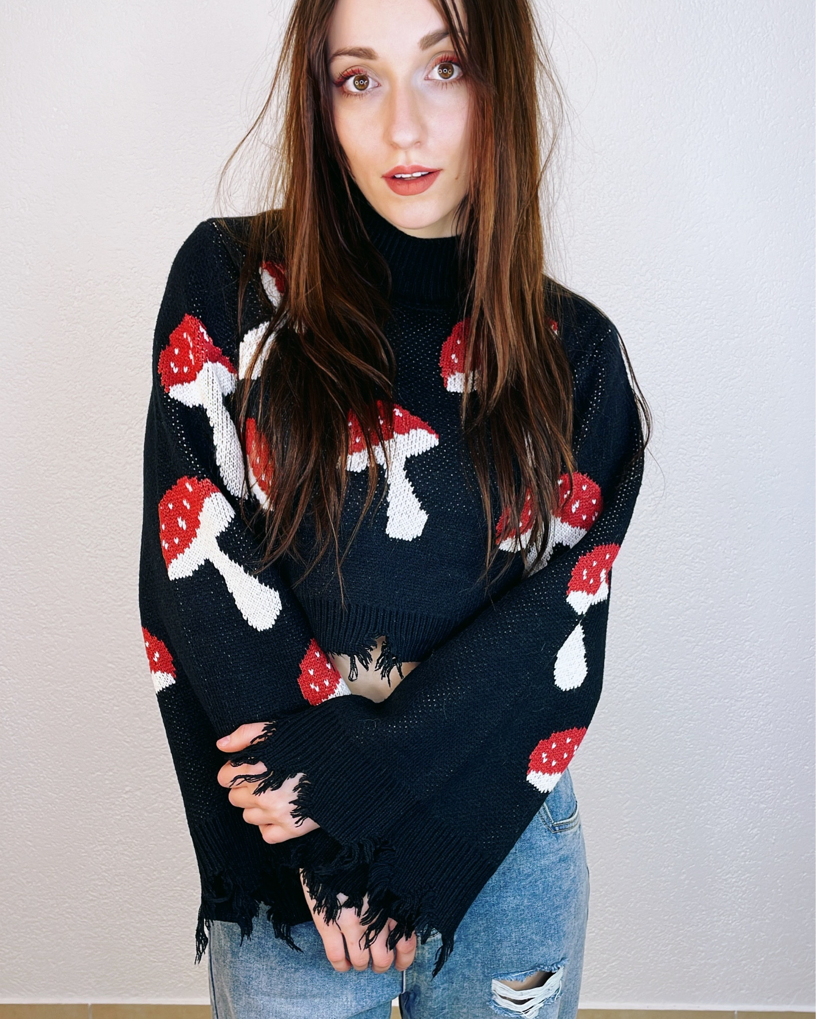 Mushroom distressed sweater 

LTKFestiveSaleDE #LTKHoliday #LTKsalealert